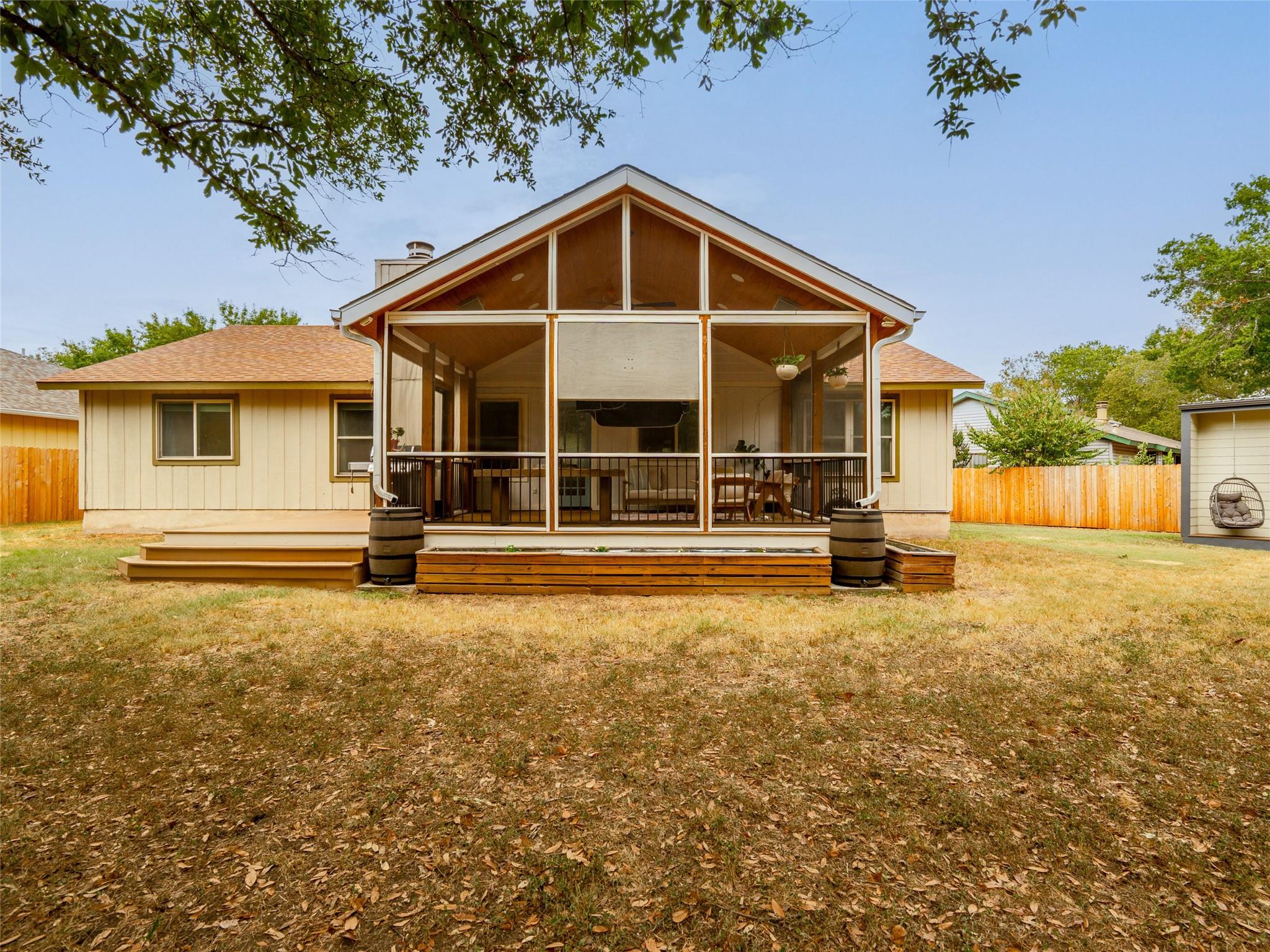 3203 Western Dr Property Photo 4