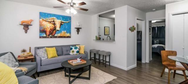 1200 Mariposa Dr #2 Property Photo 3