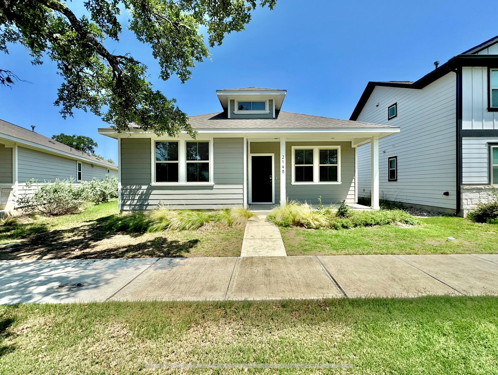2148 Pecan Island Dr Property Photo 1