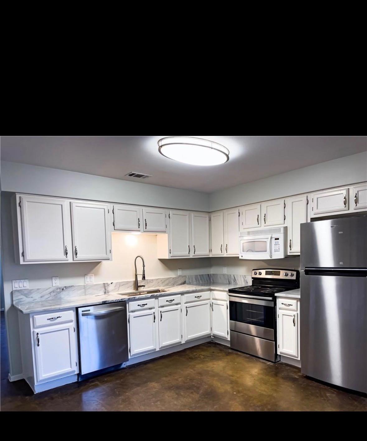 2102-a Kenneth Ave #a Property Photo 3