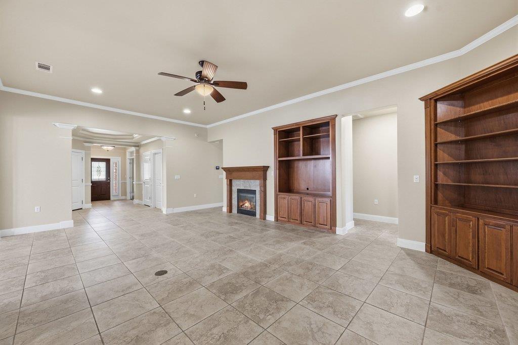 207 Breezeway Ln Property Photo 15