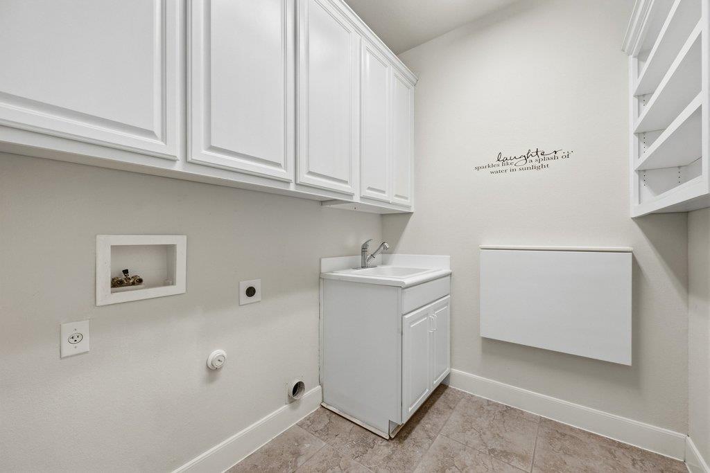 207 Breezeway Ln Property Photo 32