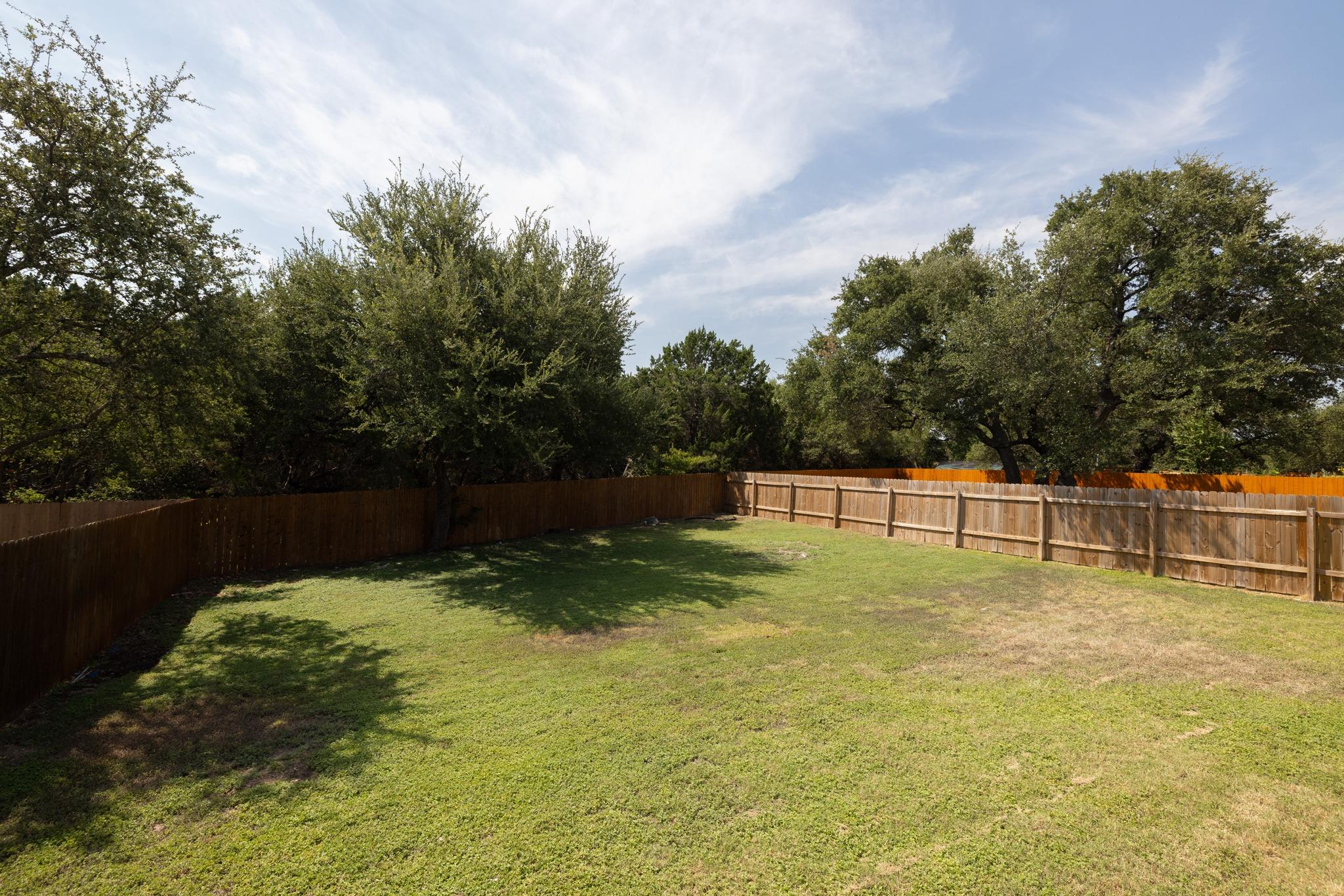 3233 Winding River Trl Property Photo 4