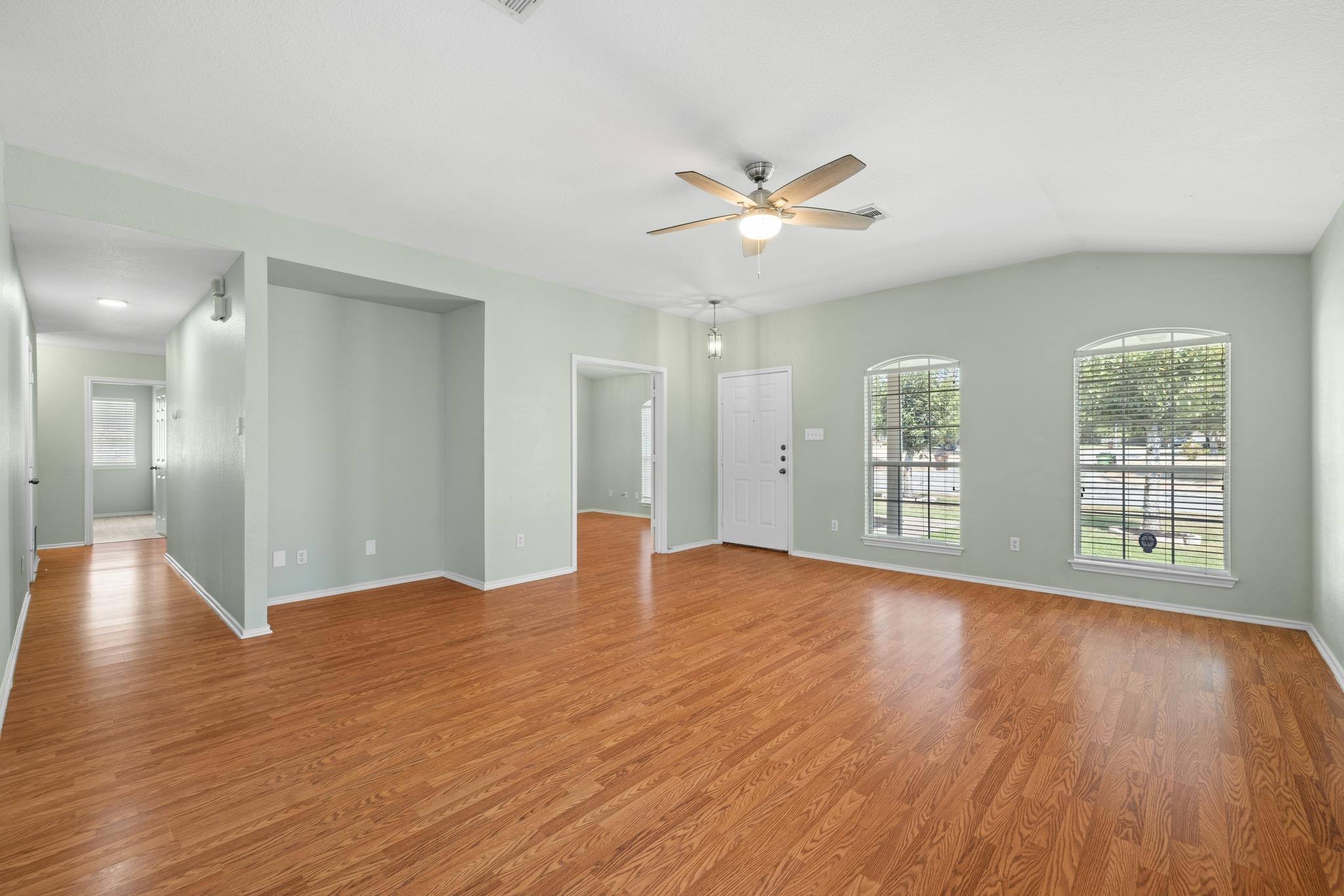 3233 Winding River Trl Property Photo 8