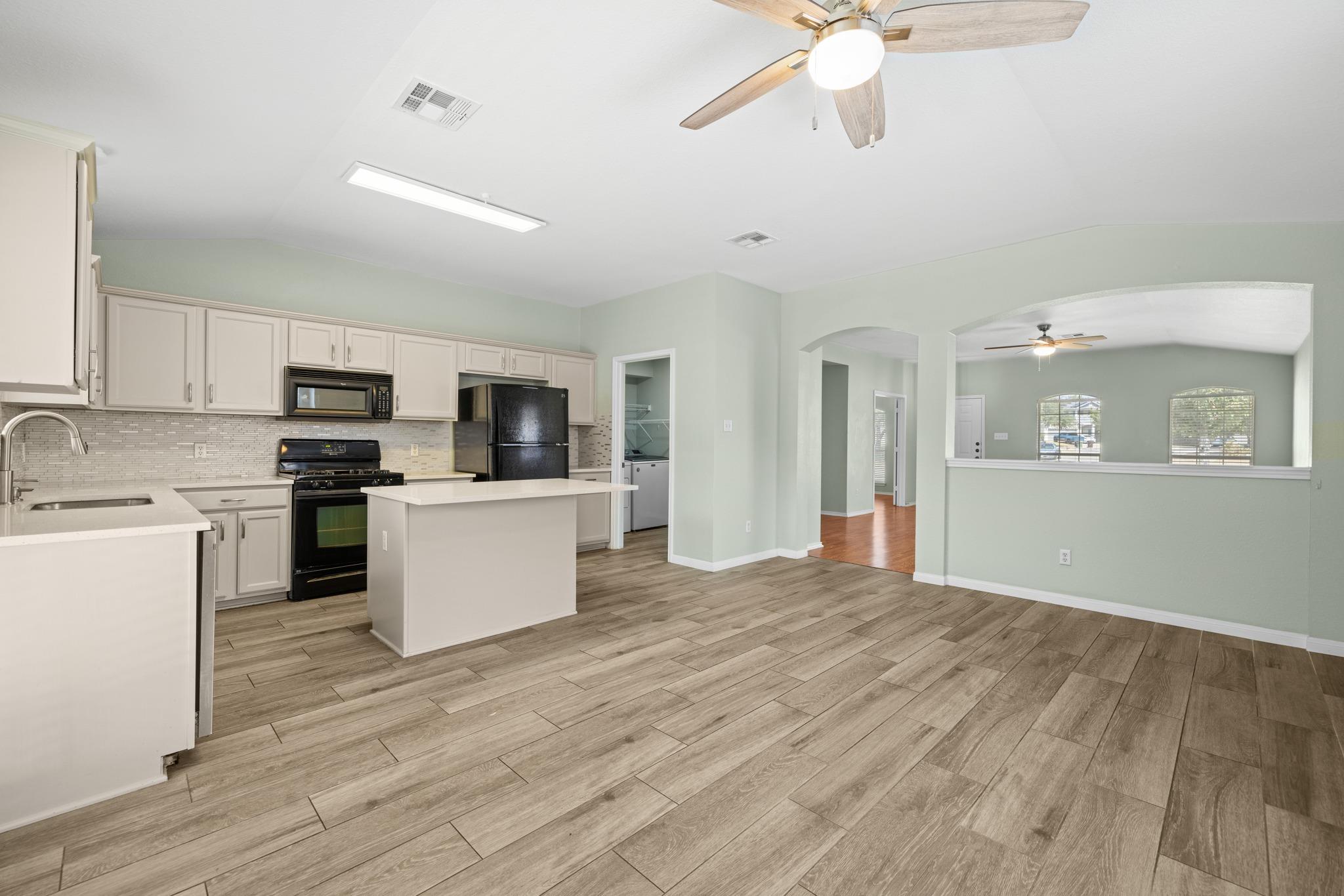 3233 Winding River Trl Property Photo 12