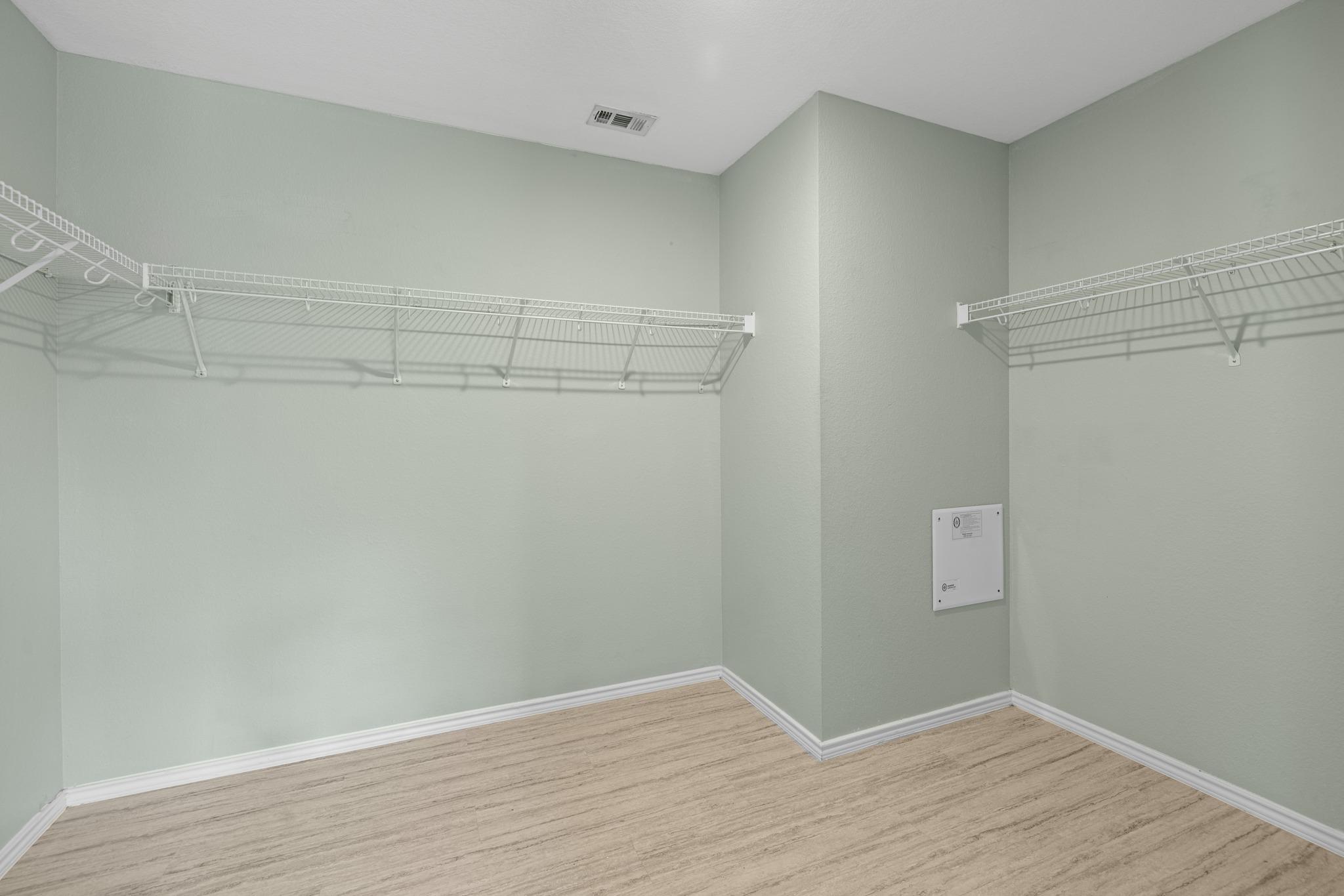 3233 Winding River Trl Property Photo 17