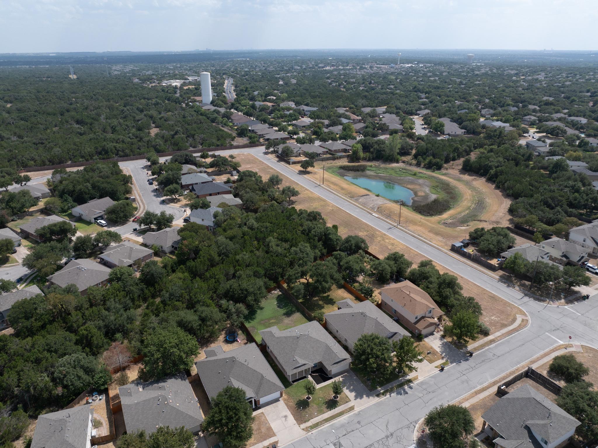 3233 Winding River Trl Property Photo 26