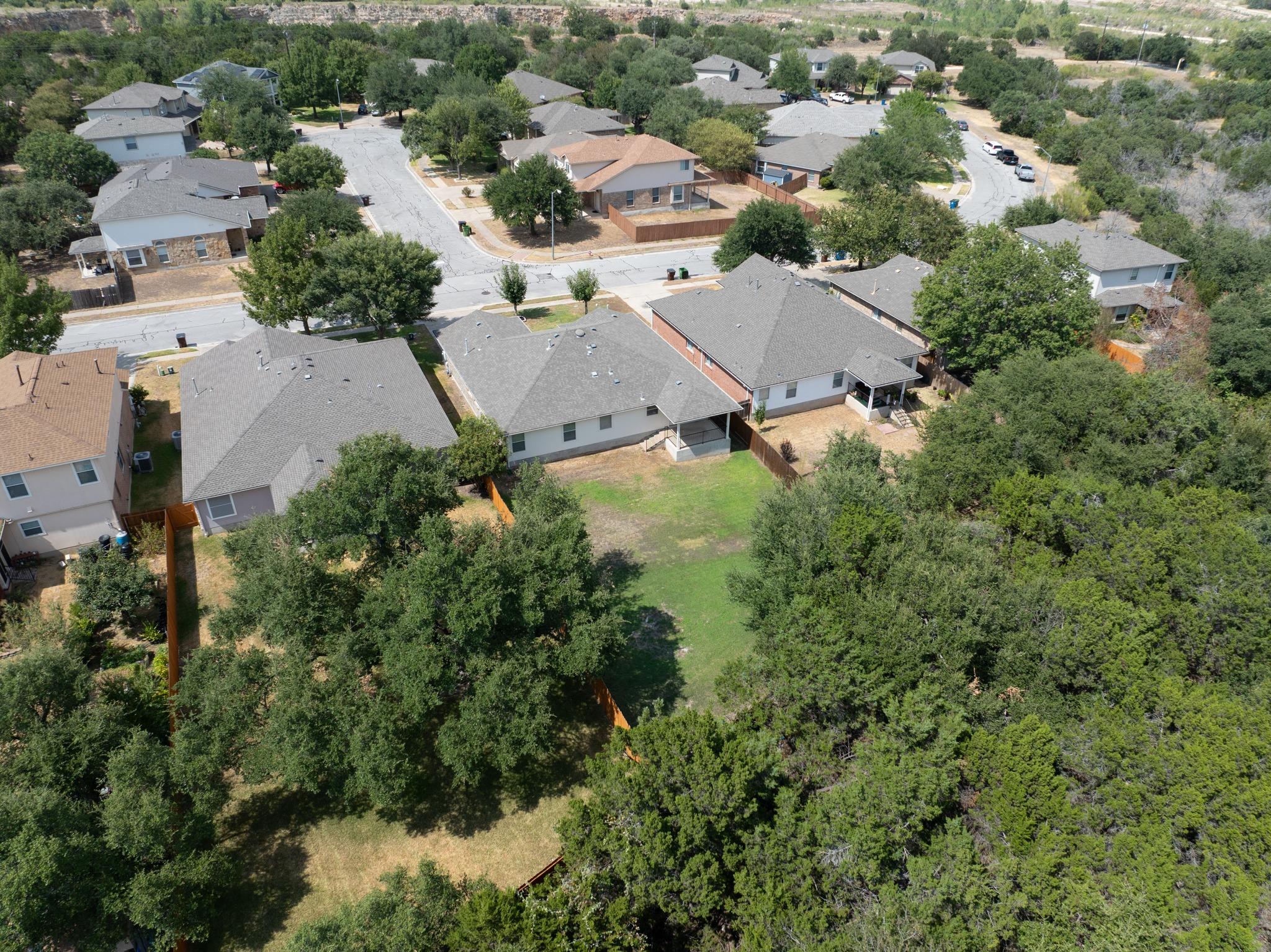 3233 Winding River Trl Property Photo 28