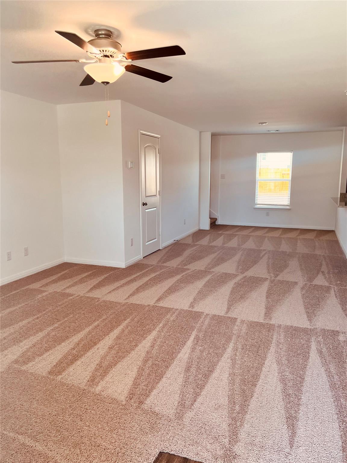 109 Fairfax Ln Property Photo 6