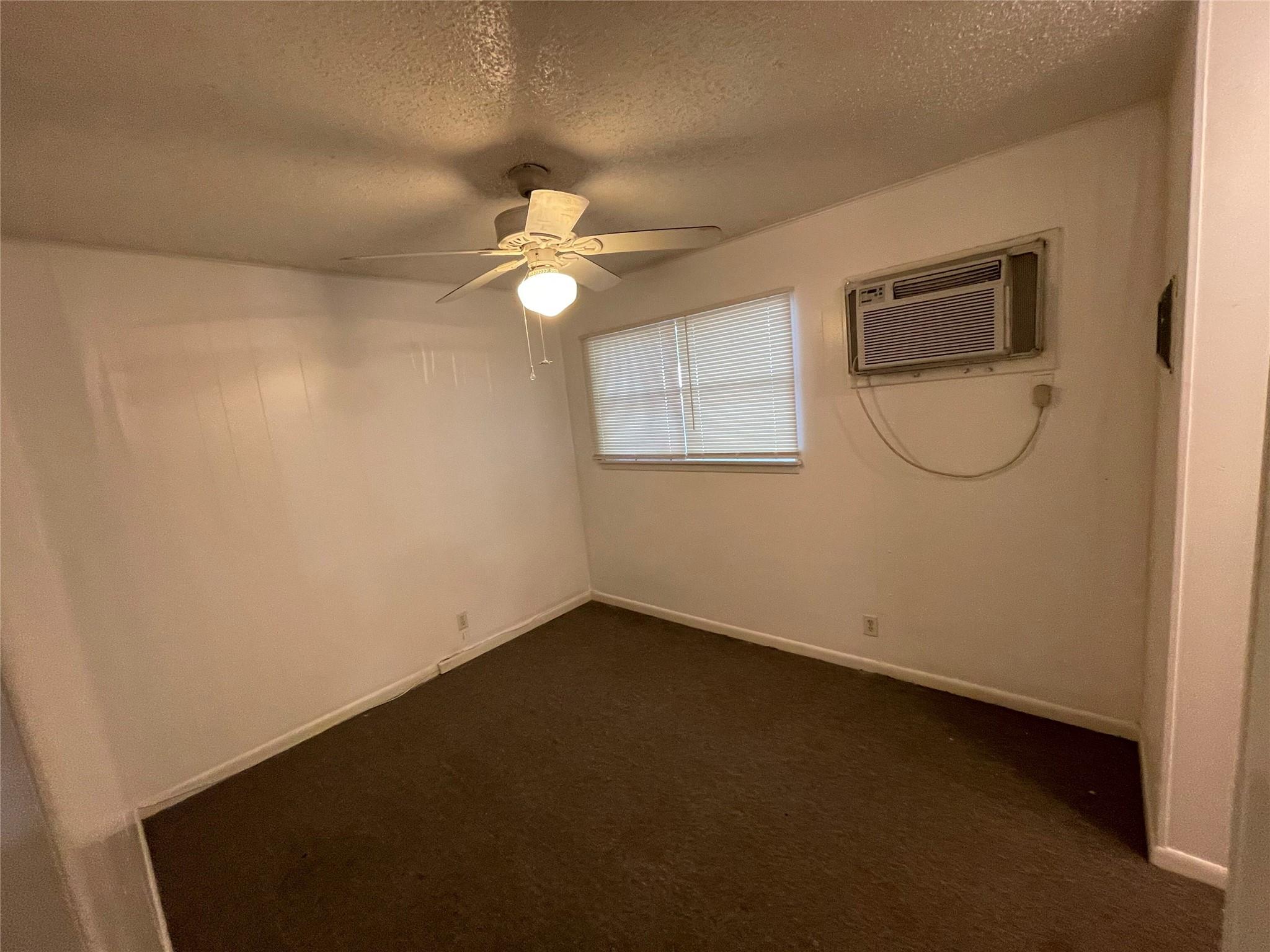 2711 Hemphill Park #11f- (a203) Property Photo 5
