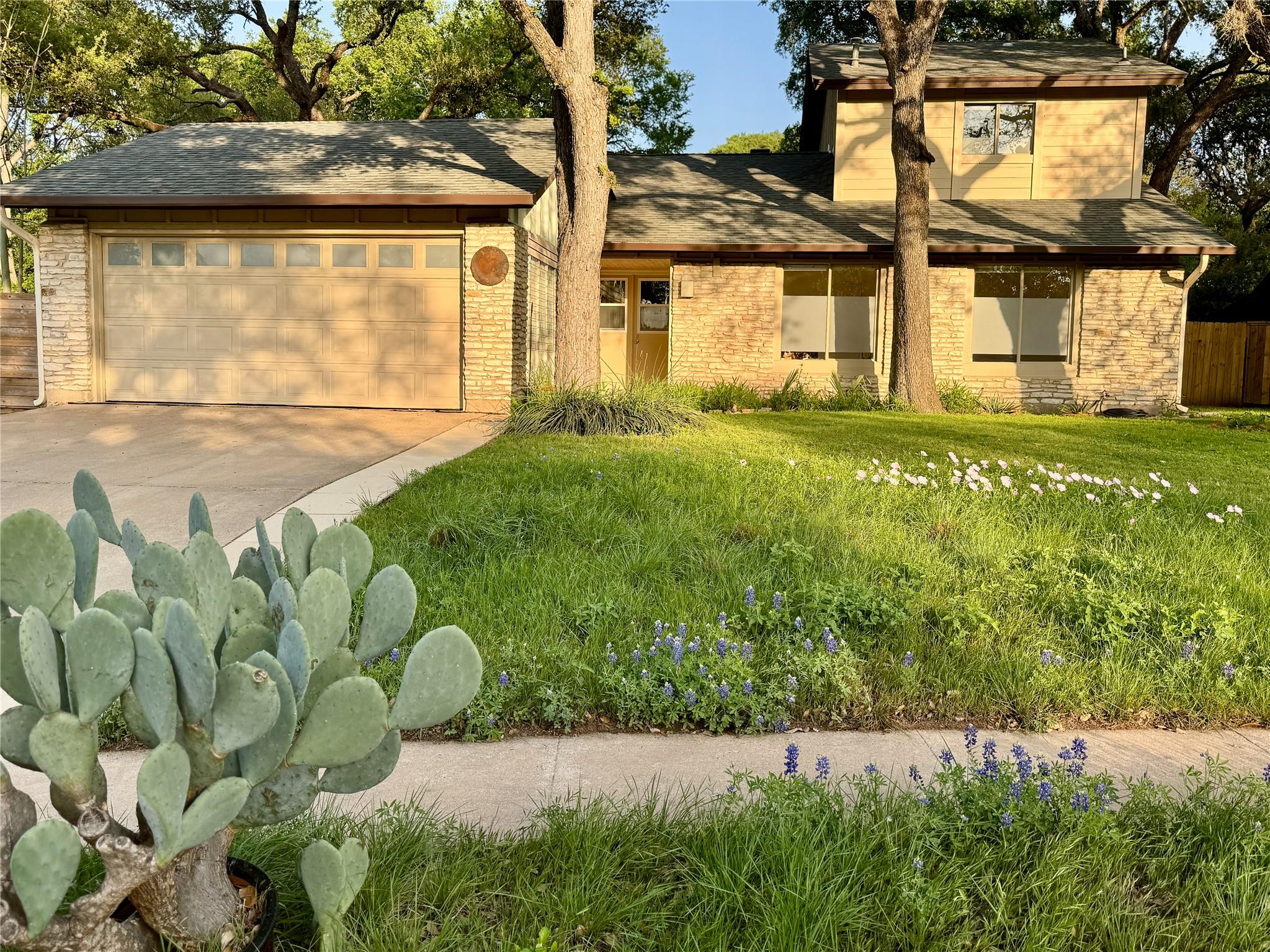 2604 Campden Dr Property Photo 4
