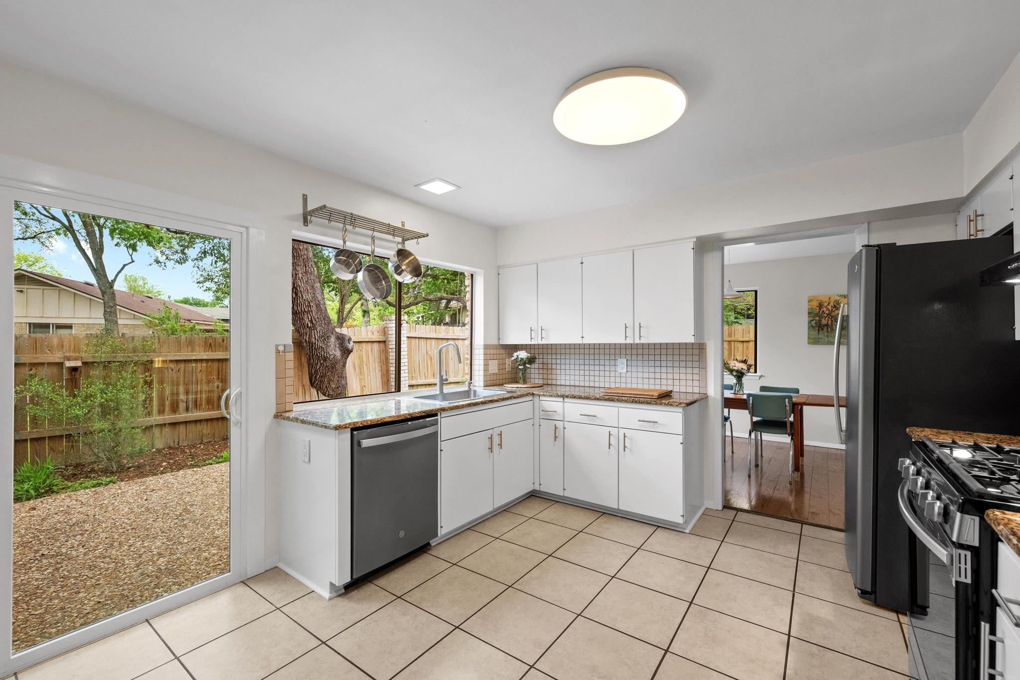 2604 Campden Dr Property Photo 12