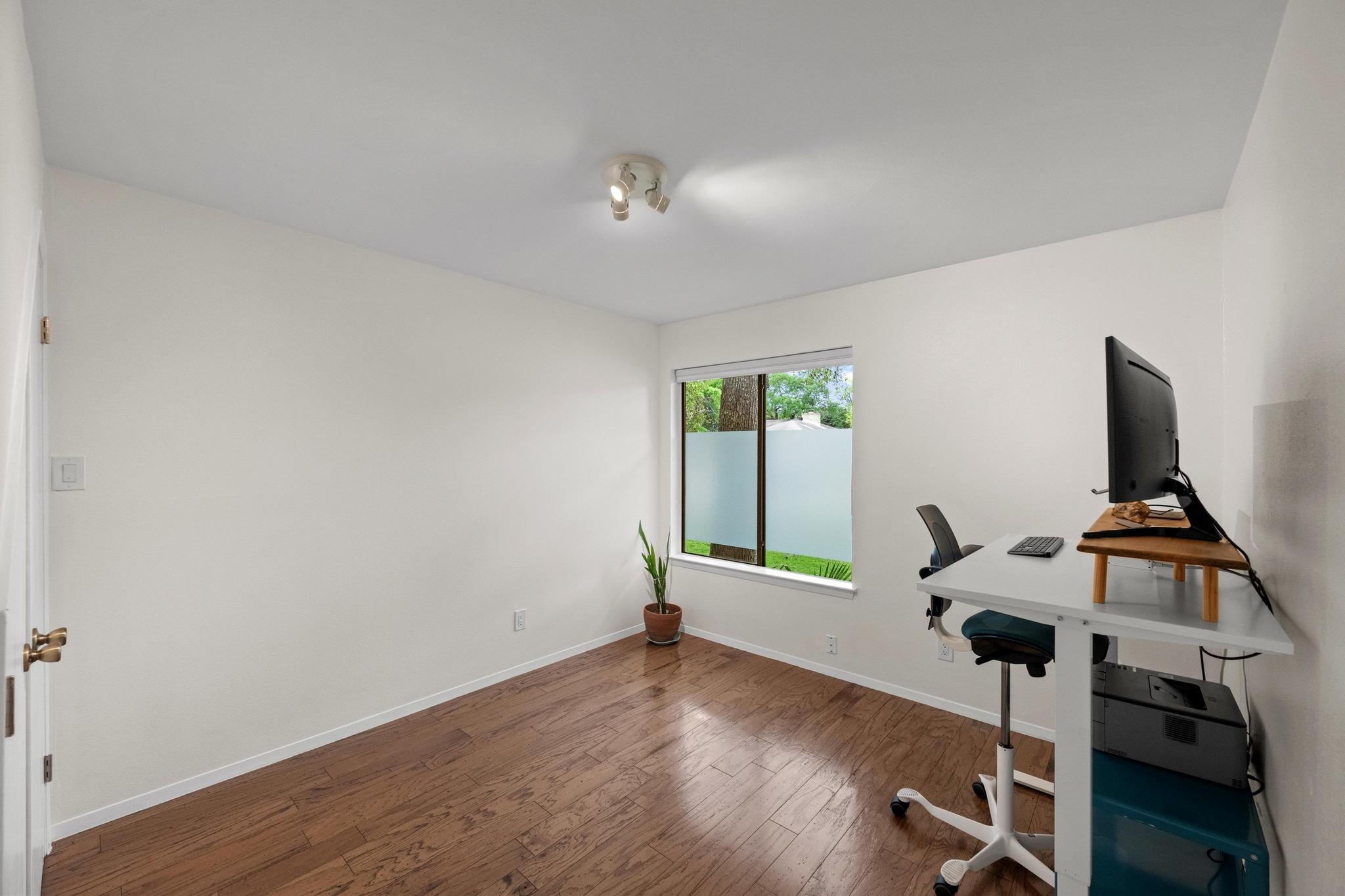 2604 Campden Dr Property Photo 20