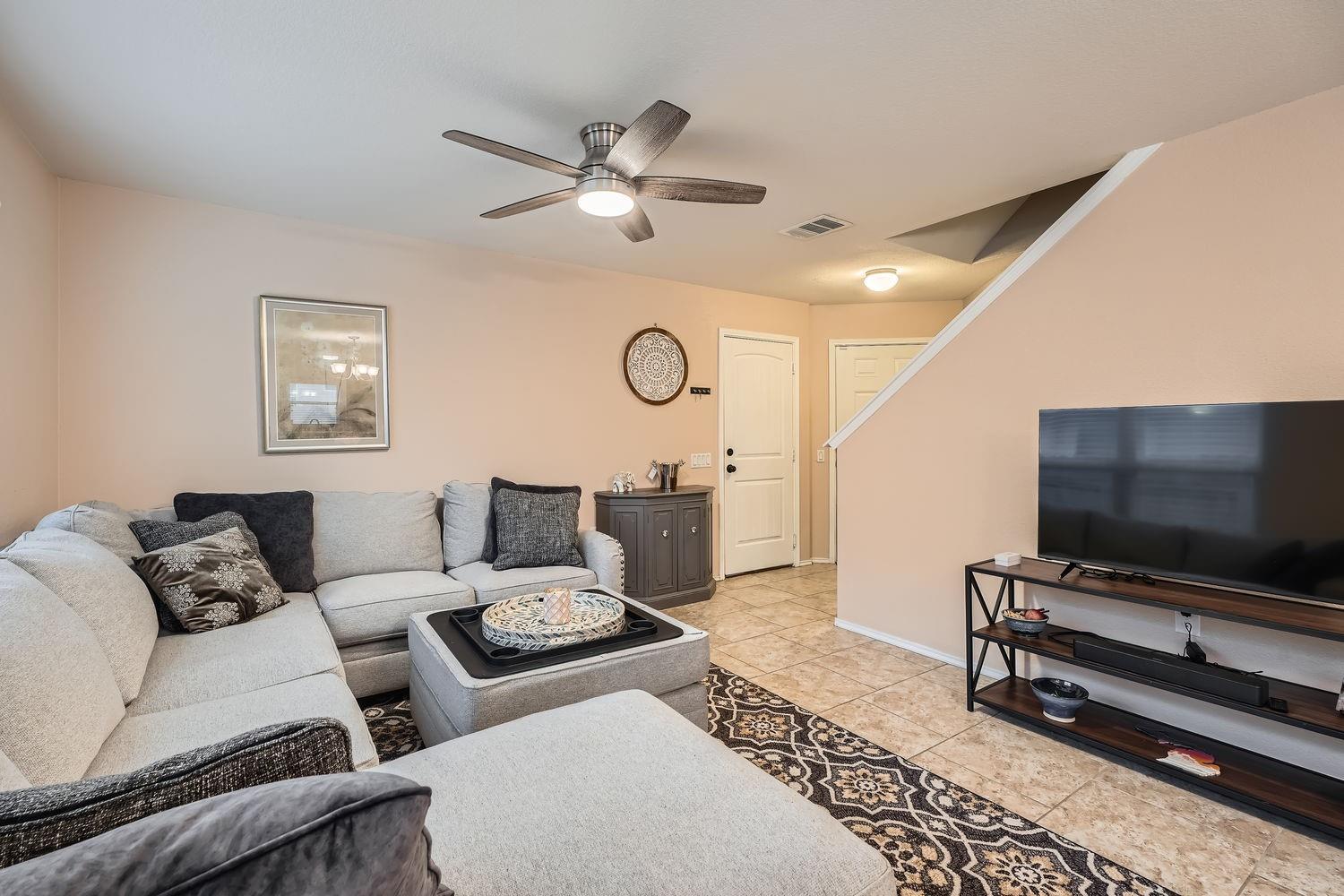 3504 Alpine Autumn Dr Property Photo 6
