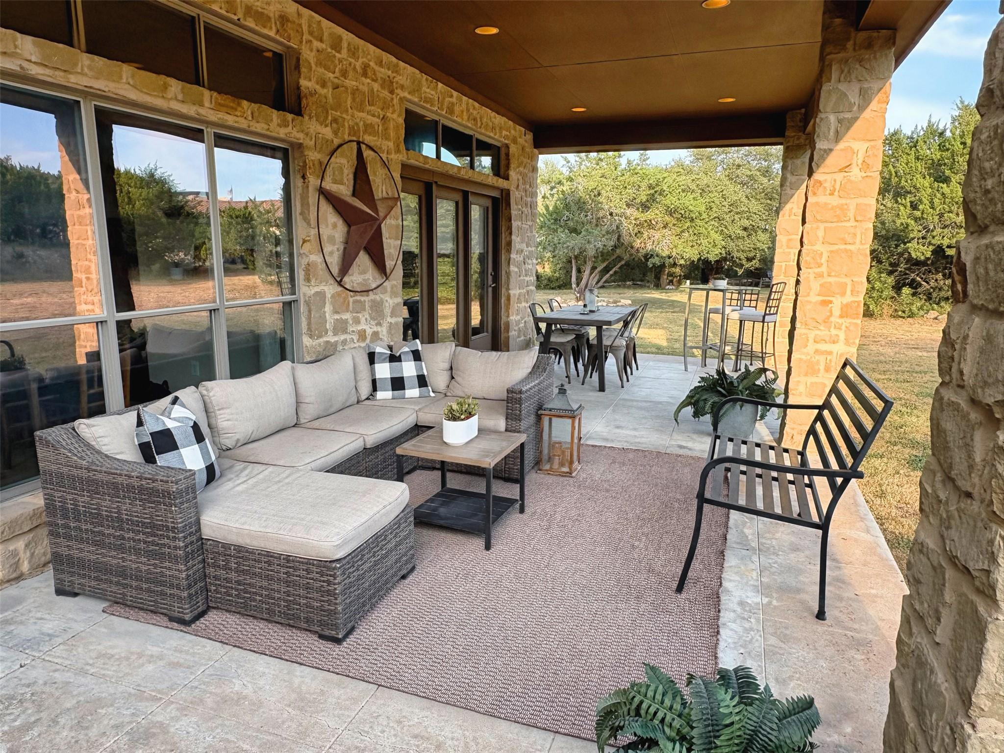 20305 Haystack Cv Property Photo 4
