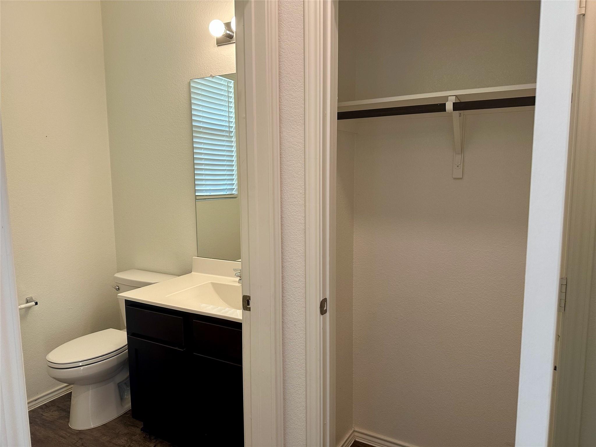 412 Montauk Loop #15 Property Photo 4