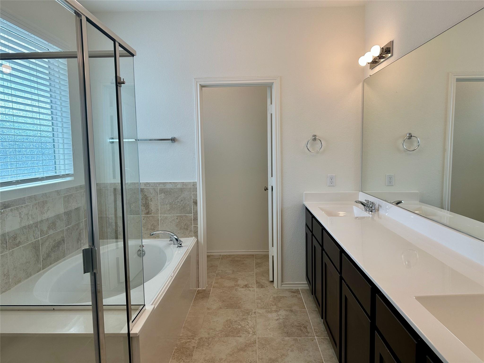412 Montauk Loop #15 Property Photo 26