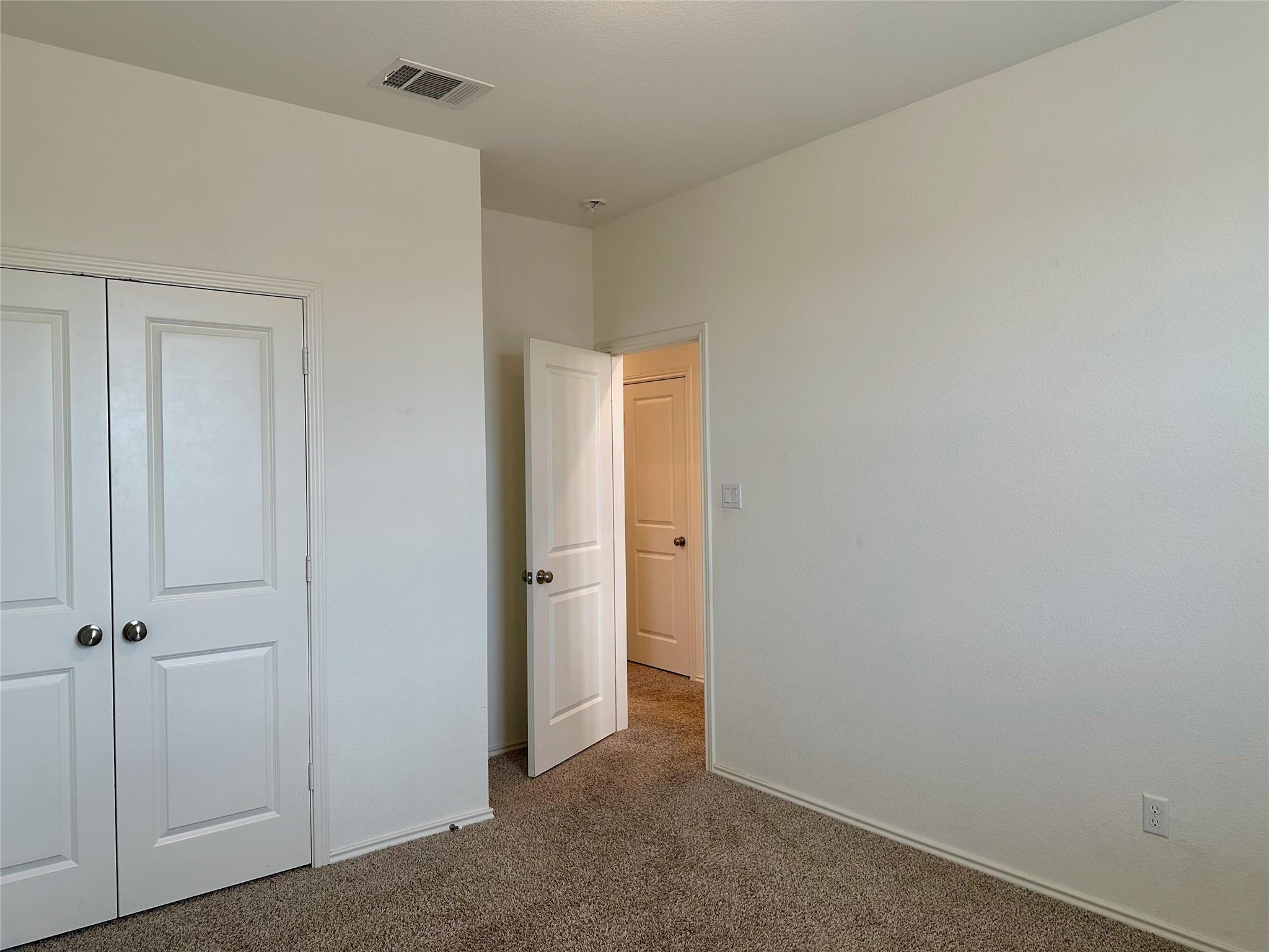 412 Montauk Loop #15 Property Photo 33