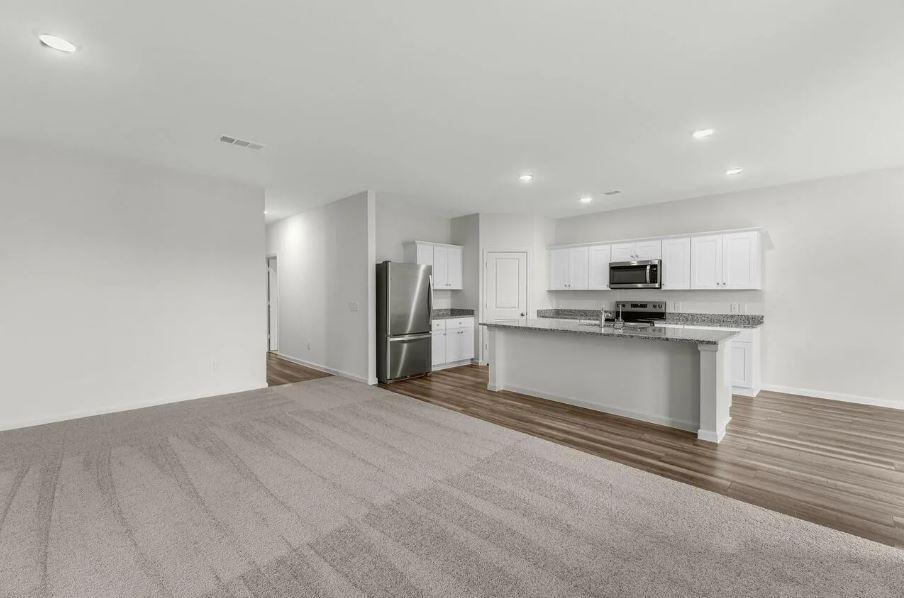 1432 Morris Loop Property Photo 9