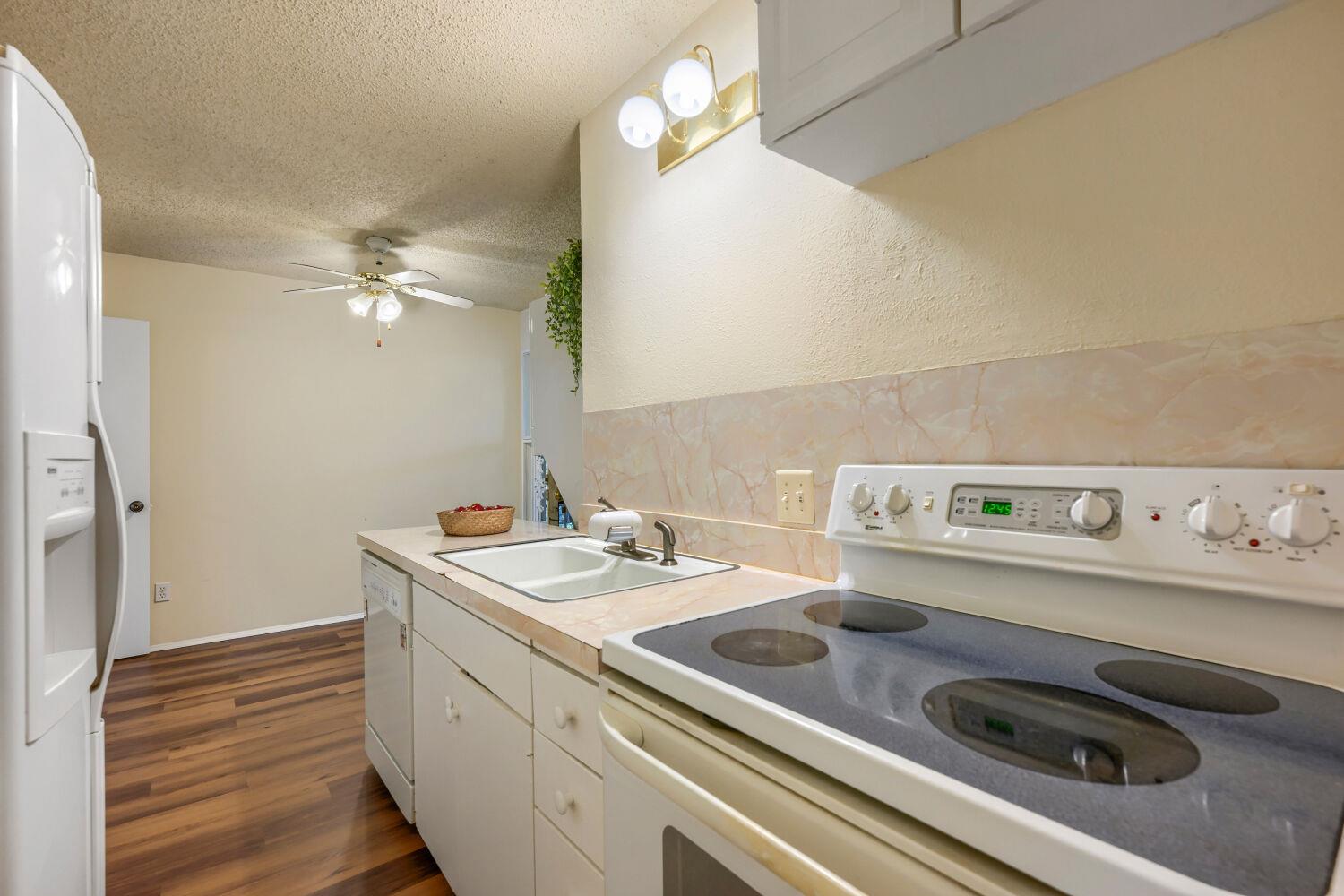 909 E Oltorf St #201 Property Photo 7