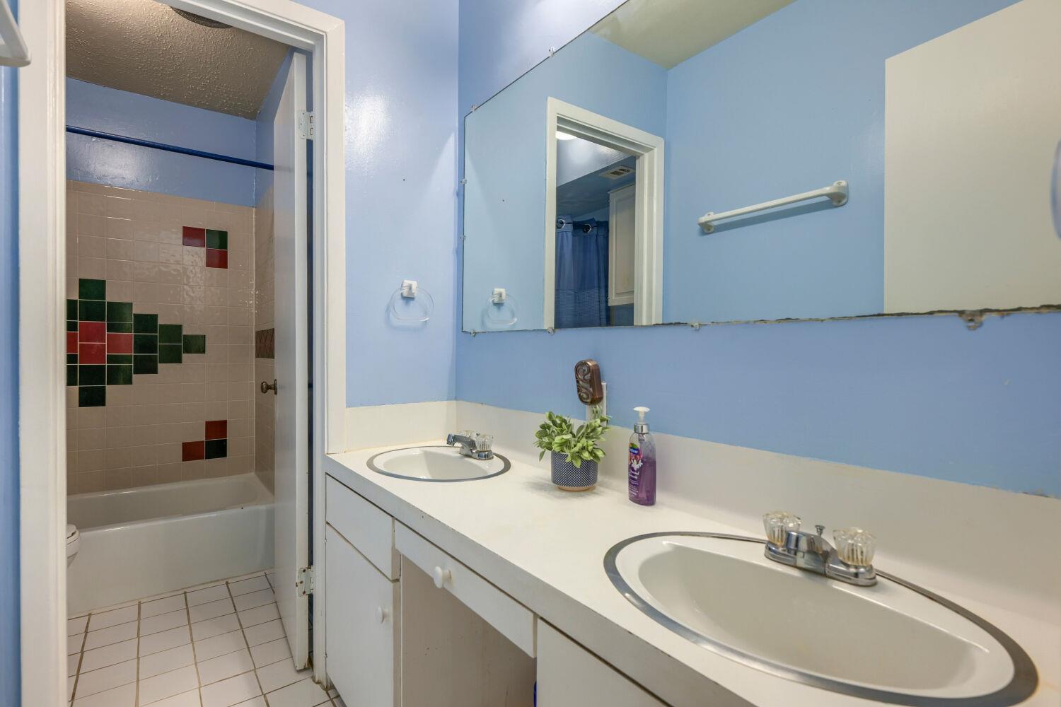 909 E Oltorf St #201 Property Photo 13