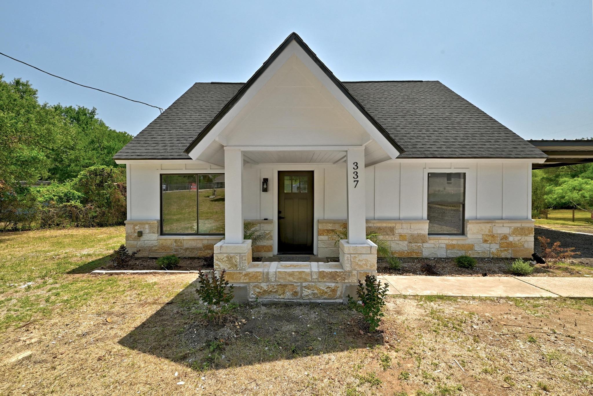 337 Forest Lake Dr Property Photo