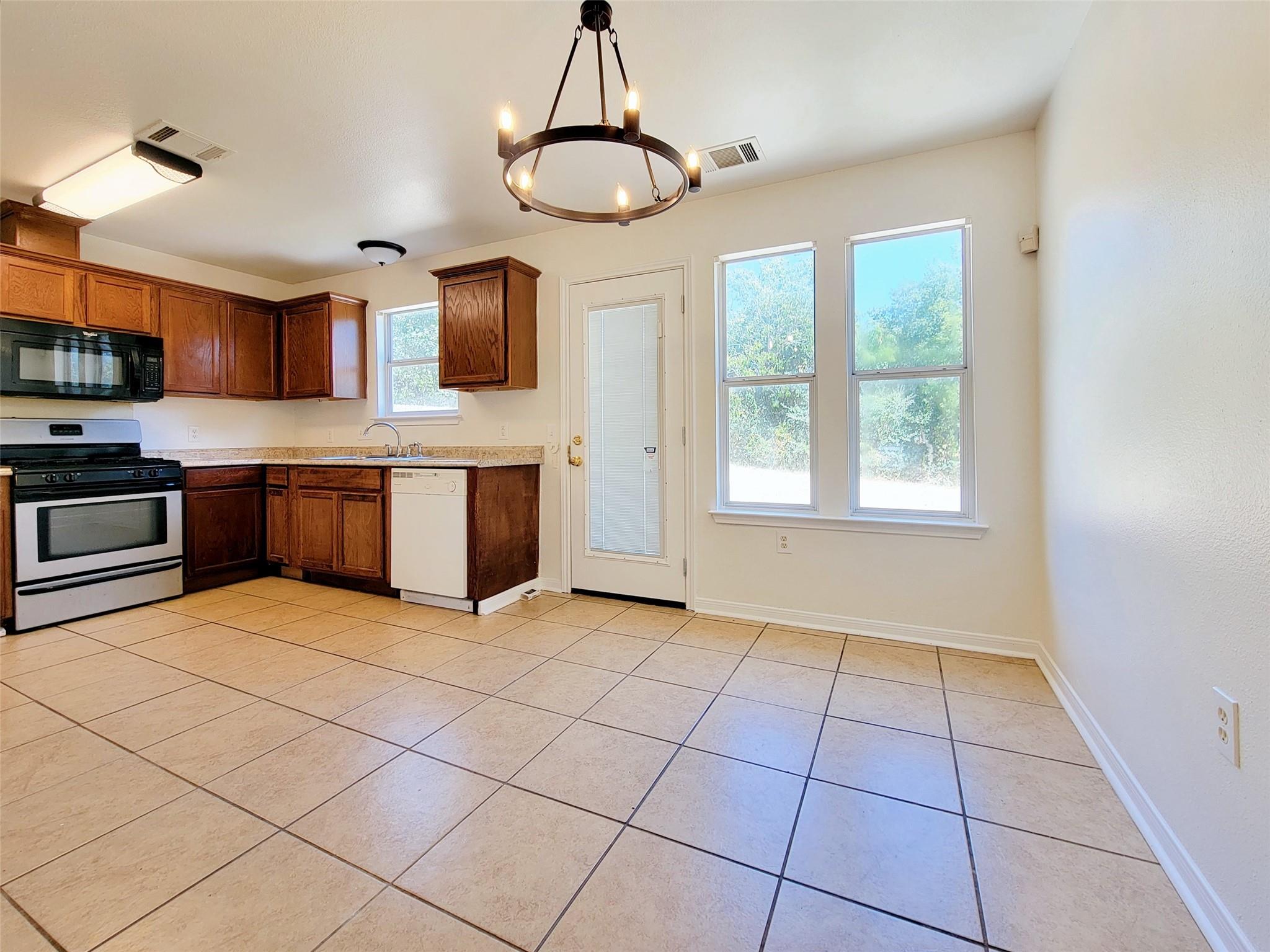 7400 Muffin Dr Property Photo 12