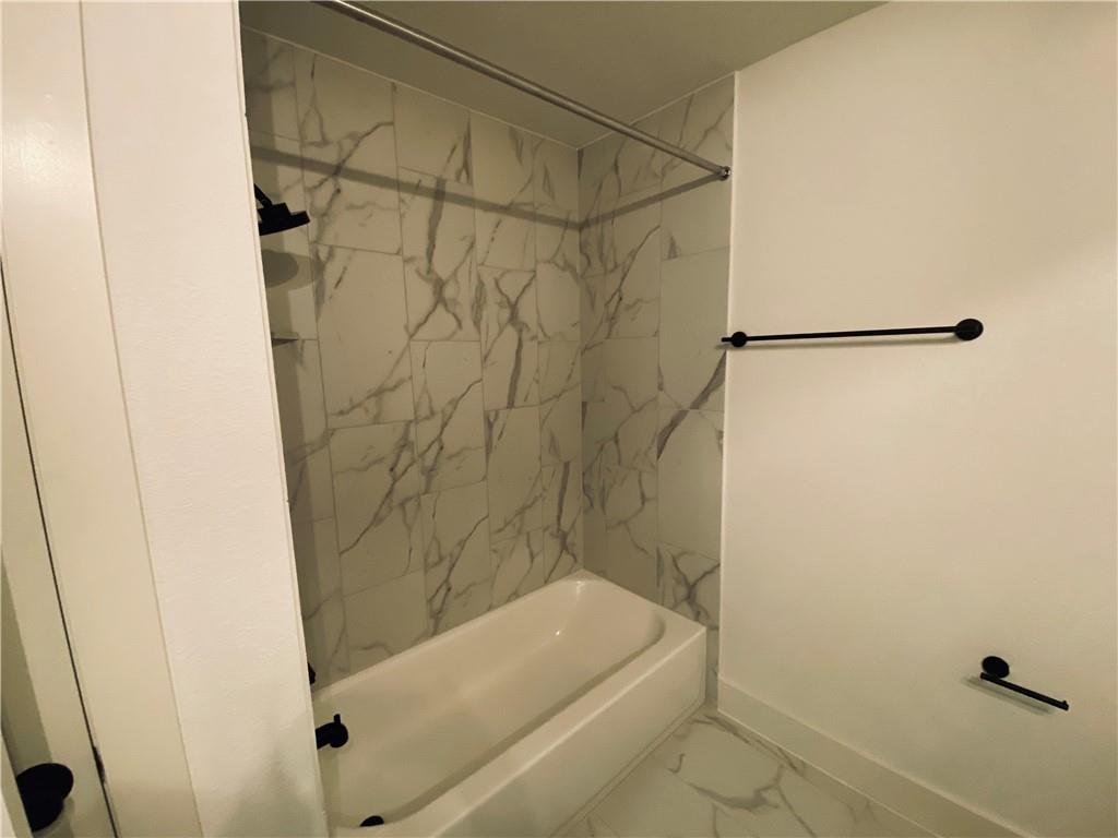 5160 N A W Grimes Blvd #121 Property Photo 17