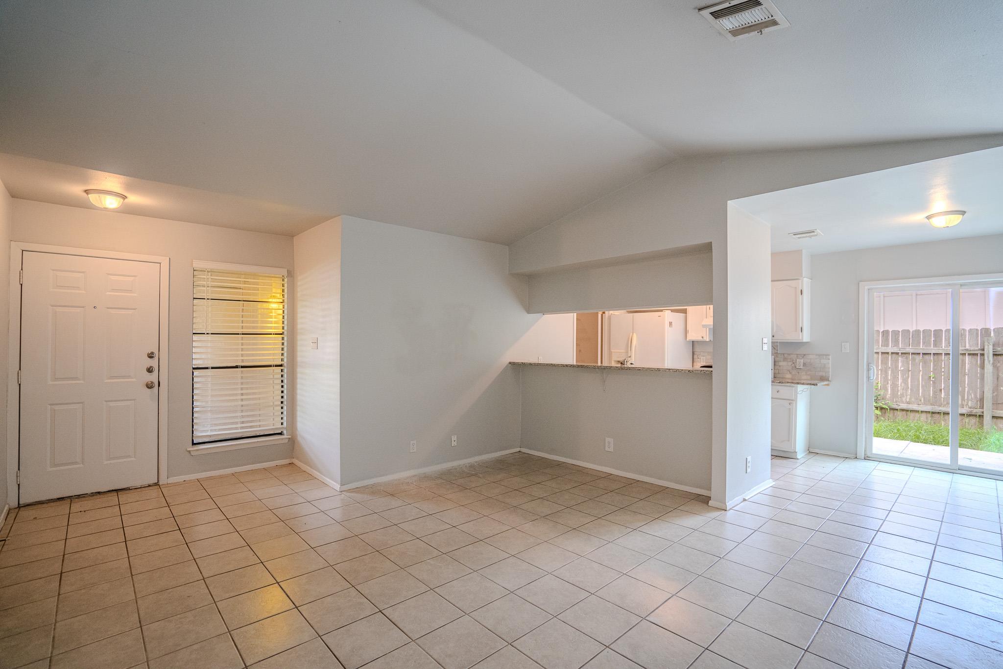 12403 Tree Line Dr #b Property Photo 3
