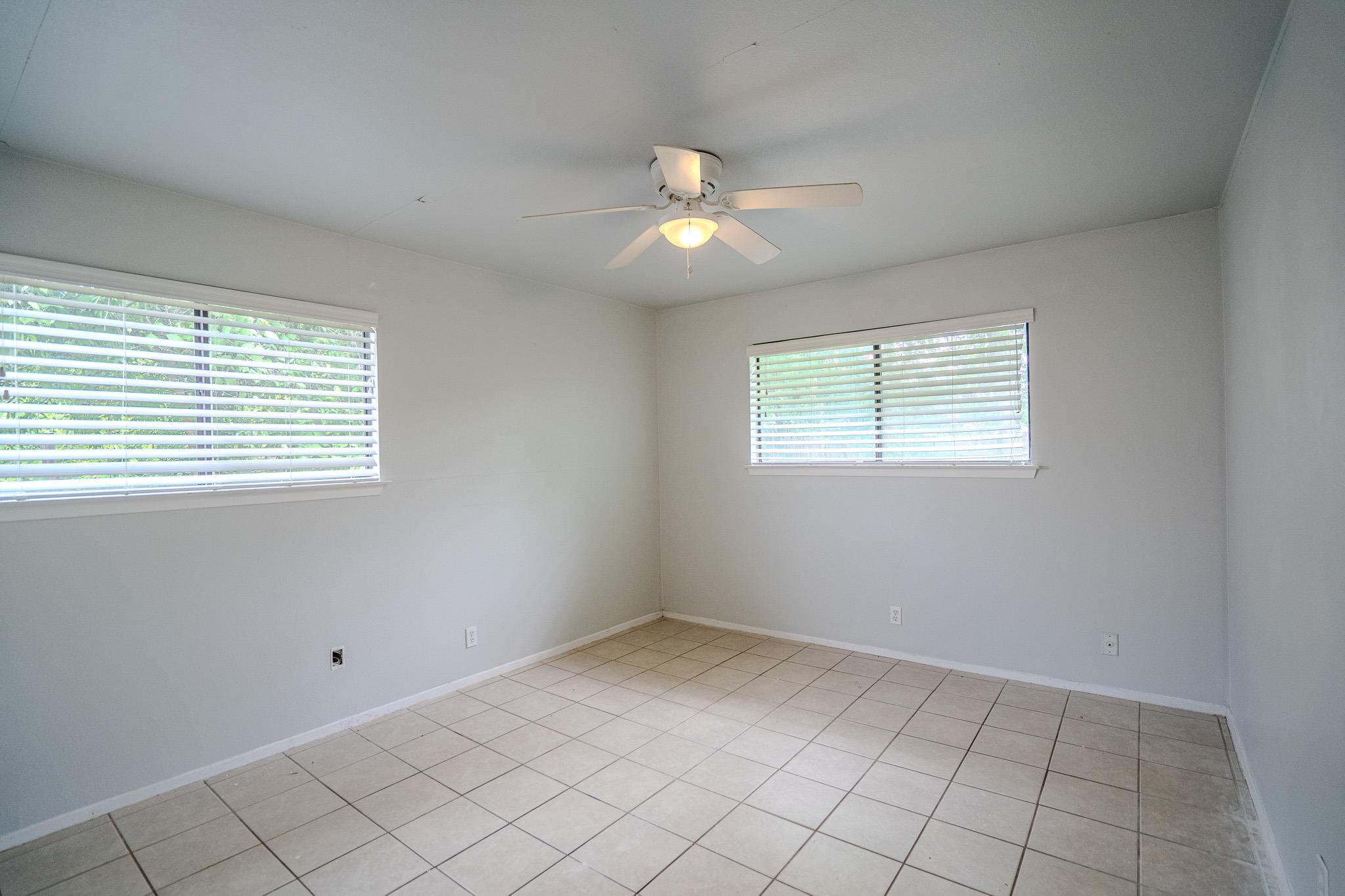 12403 Tree Line Dr #b Property Photo 9