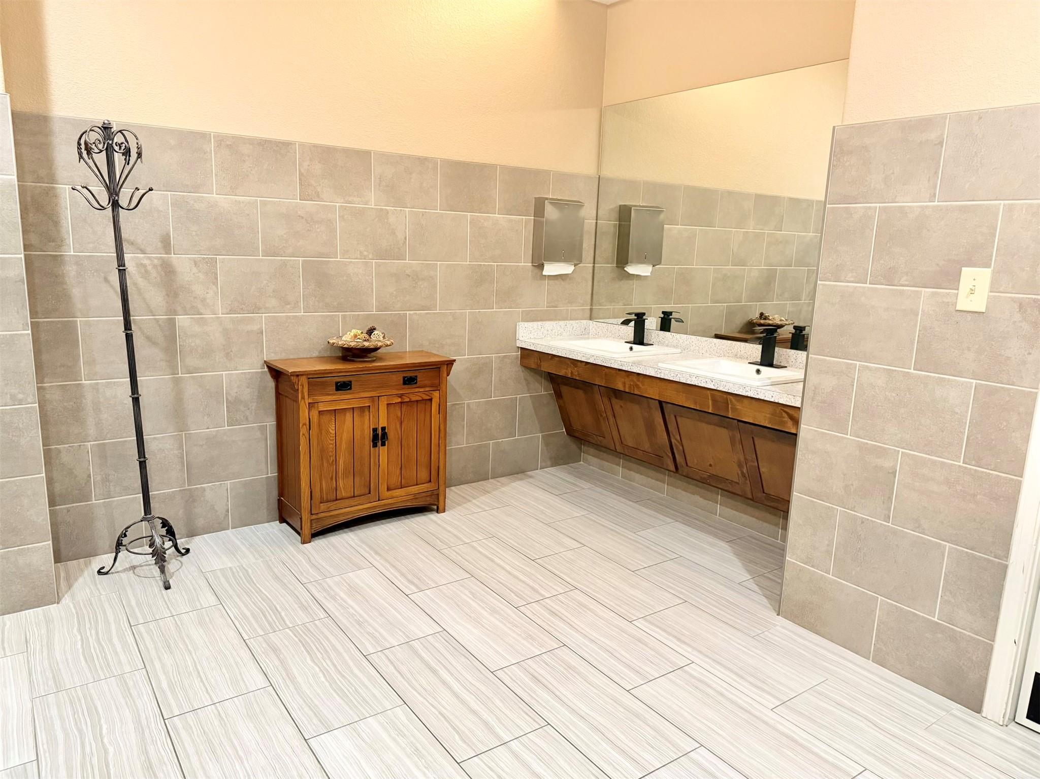 1110 Broadway Broadway None Property Photo 35