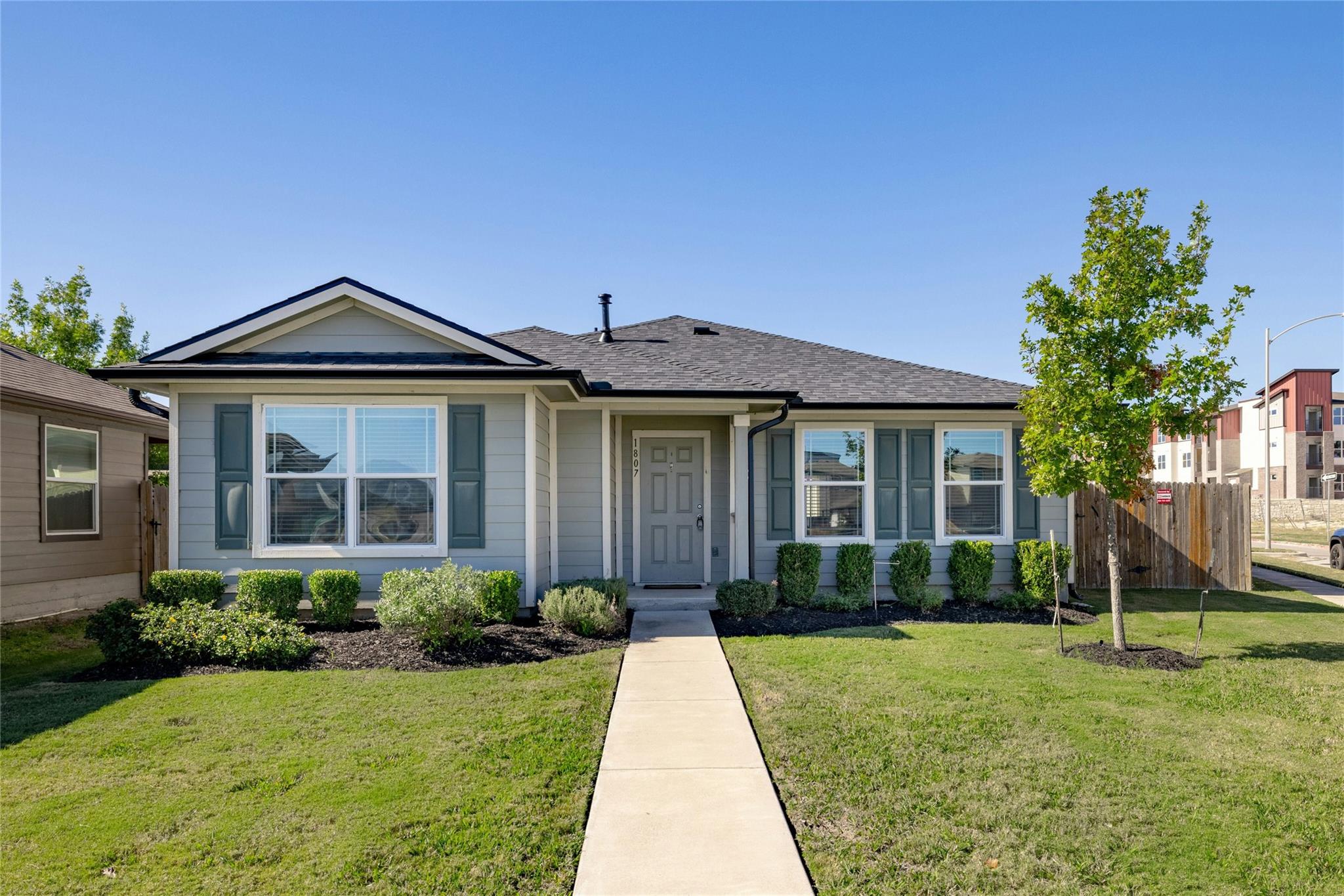 1807 Whitaker Dr Property Photo 1