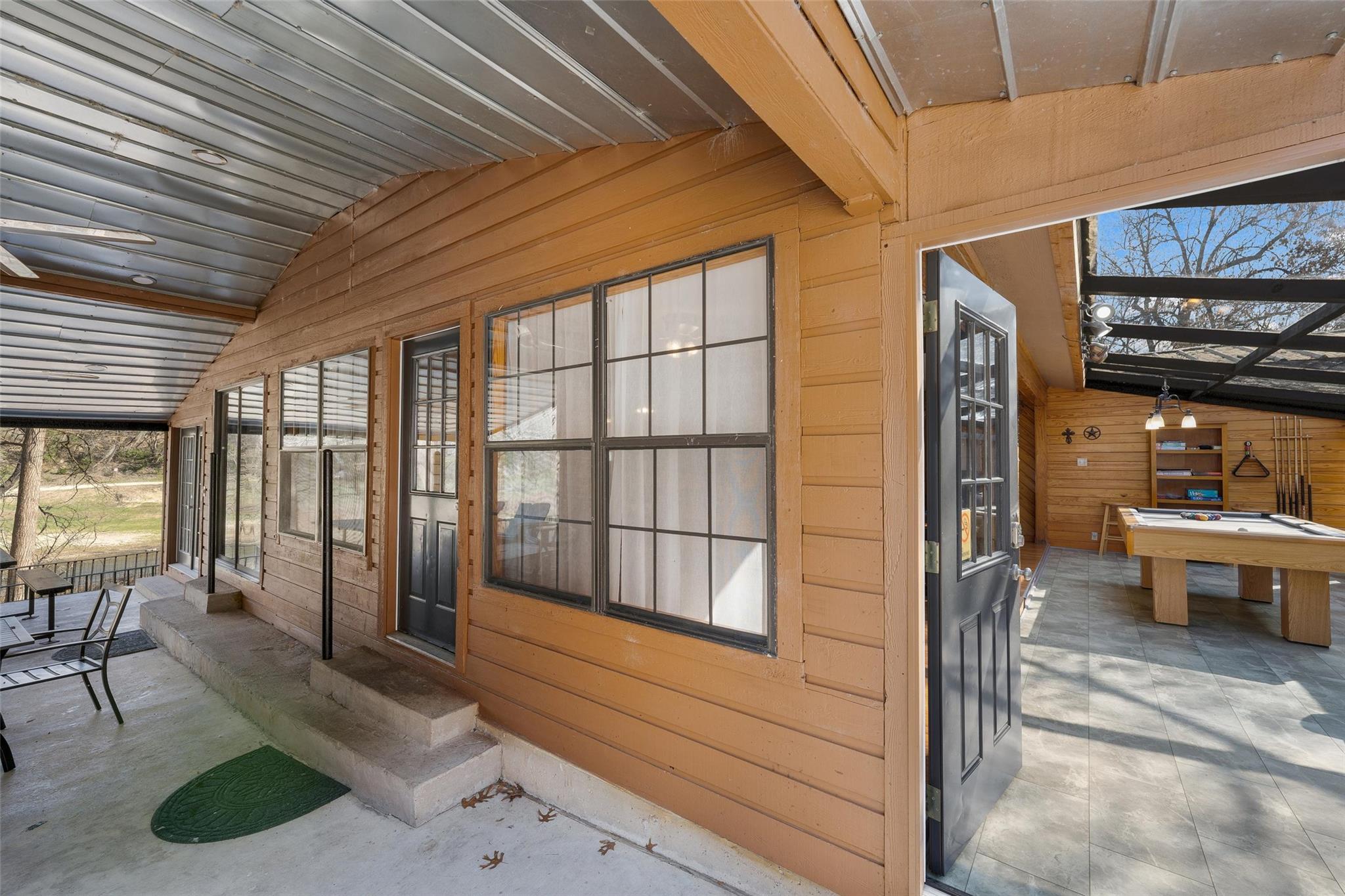 7840 River Rd Property Photo 13