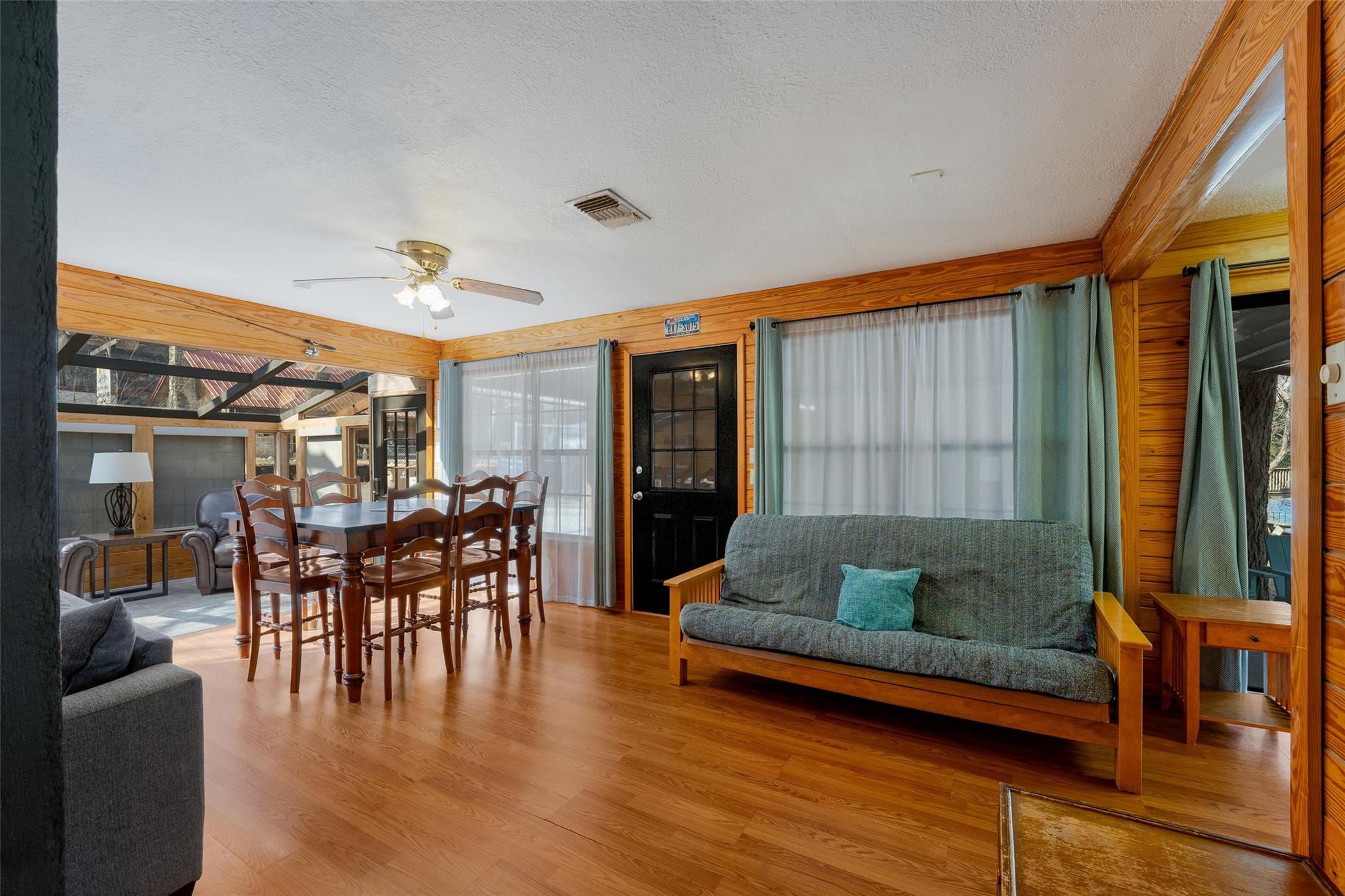 7840 River Rd Property Photo 18