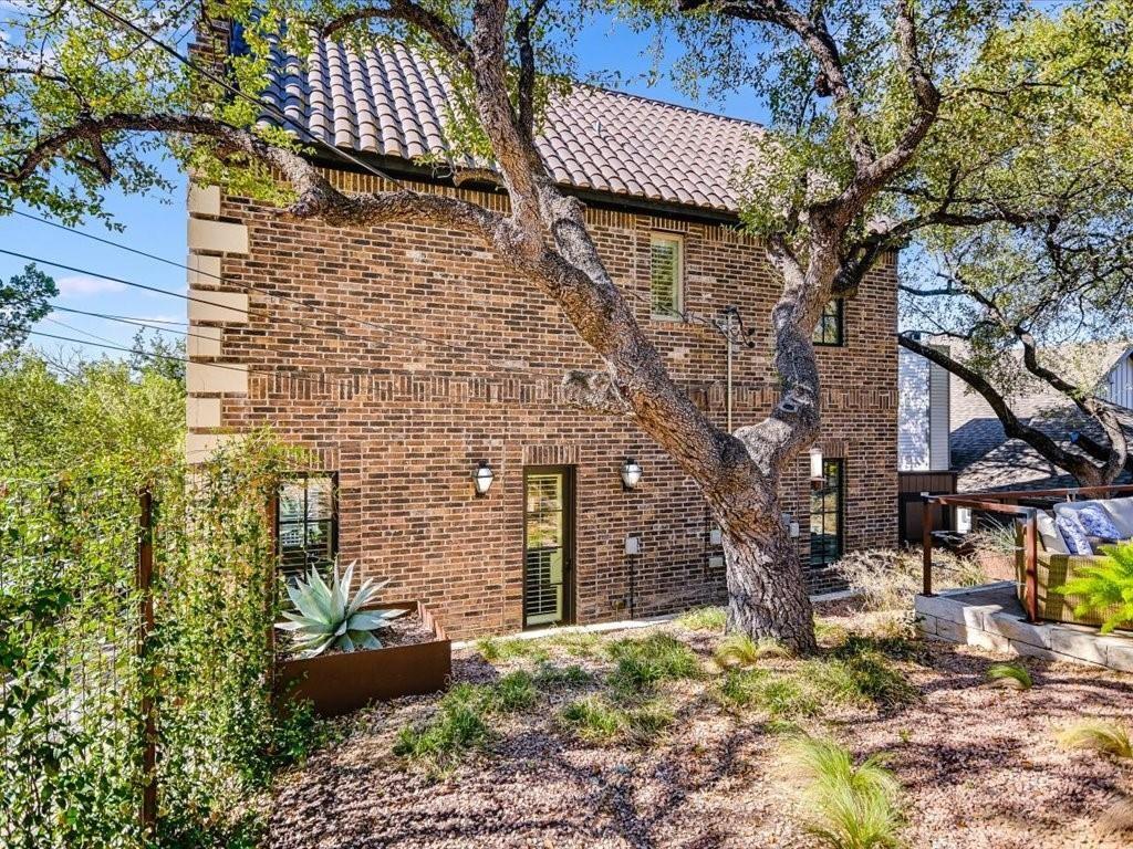 800 Rosedale Ter #b Property Photo 23