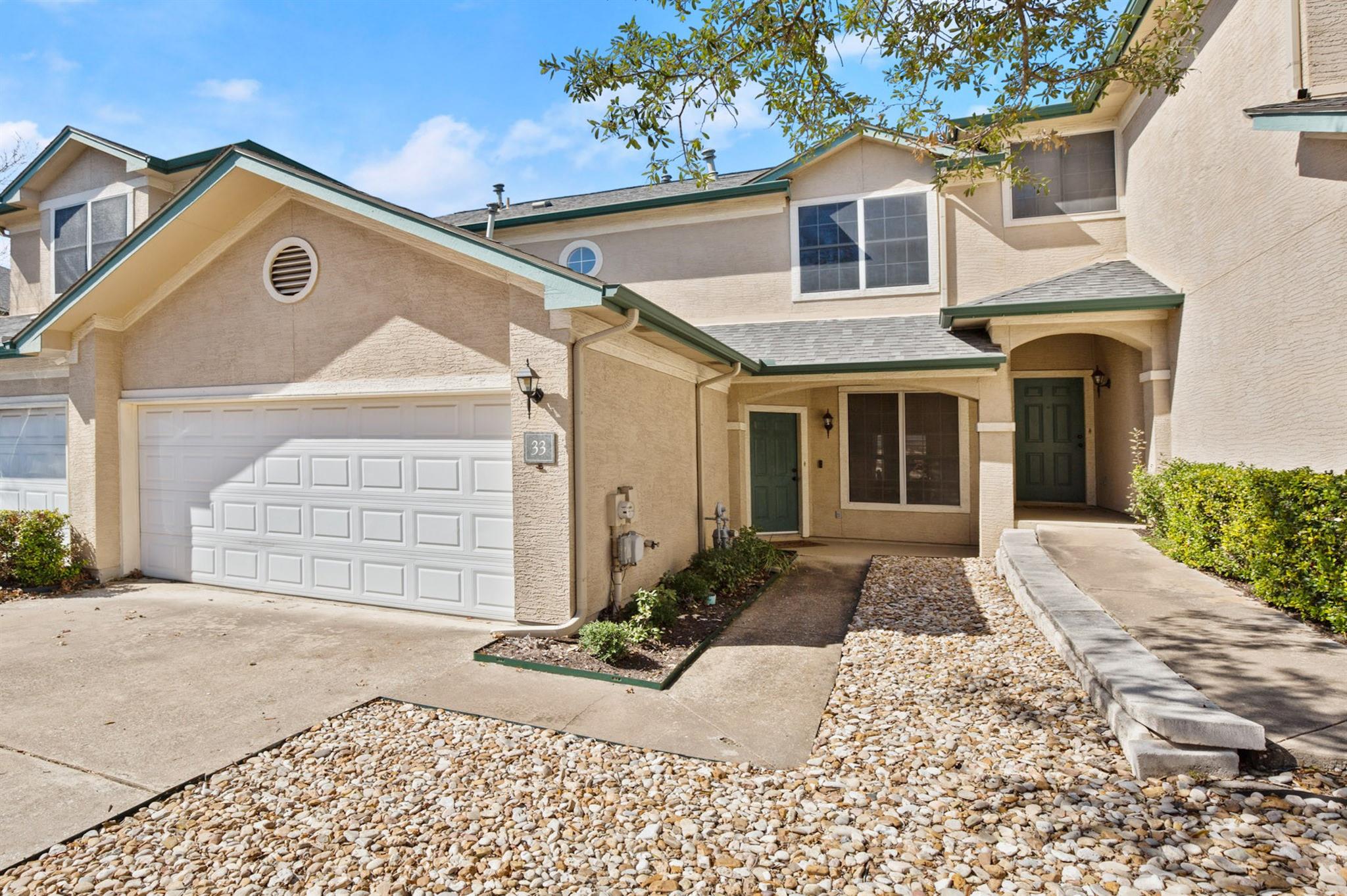 2100 Pipers Field Dr #33 Property Photo 1