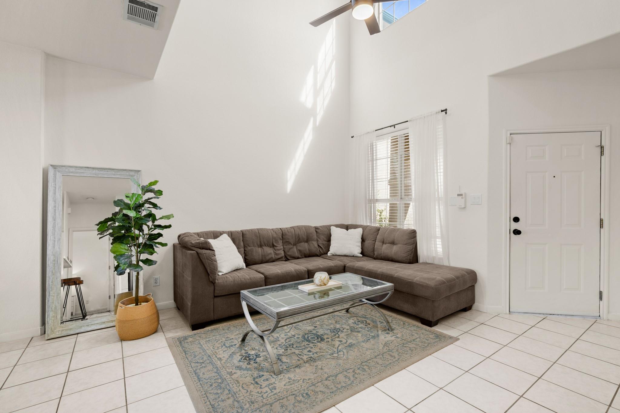 2100 Pipers Field Dr #33 Property Photo 3