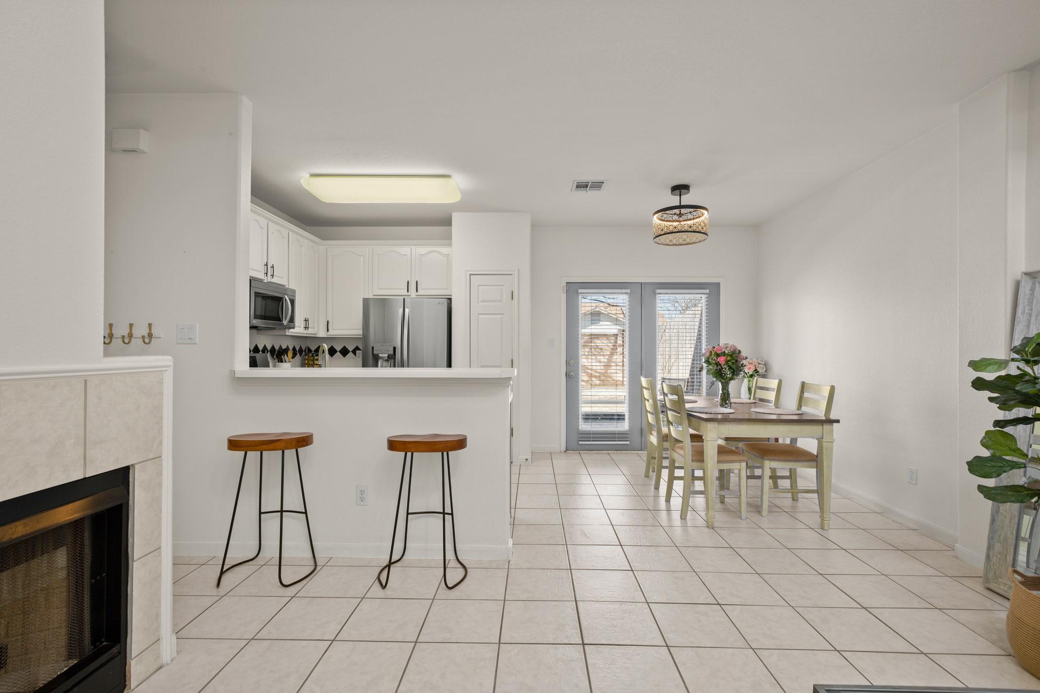 2100 Pipers Field Dr #33 Property Photo 8