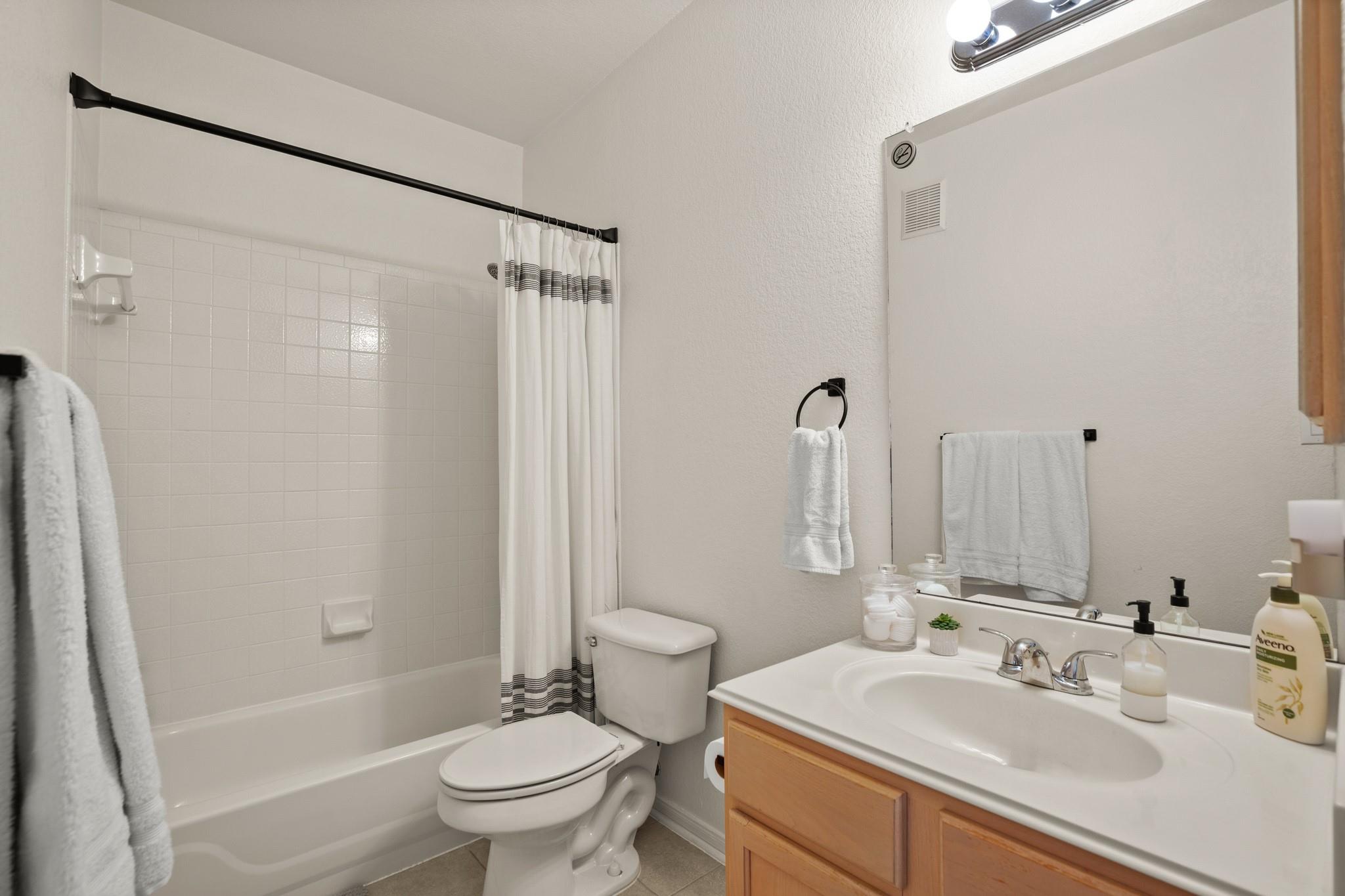 2100 Pipers Field Dr #33 Property Photo 18