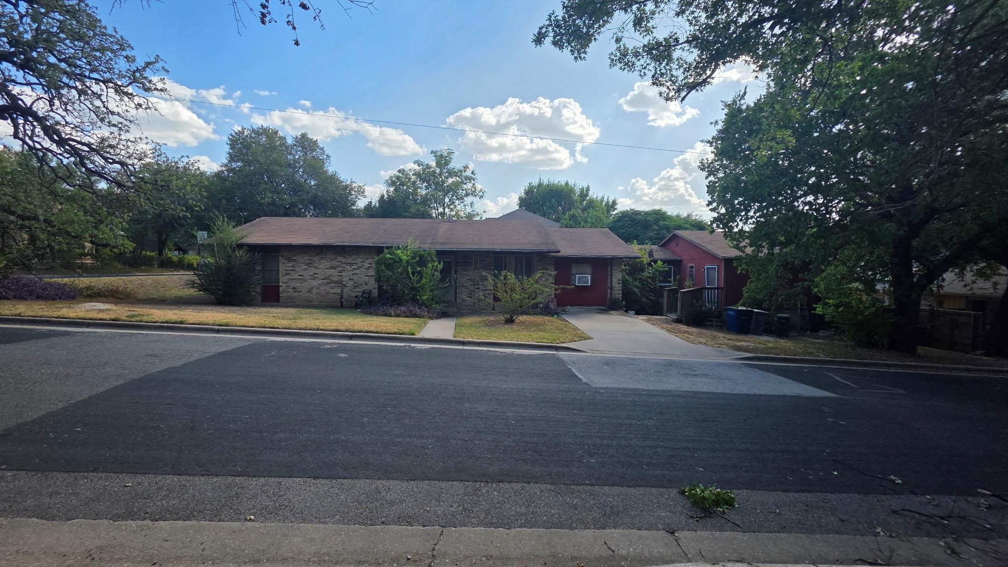 1801 Waterston Ave Property Photo 1