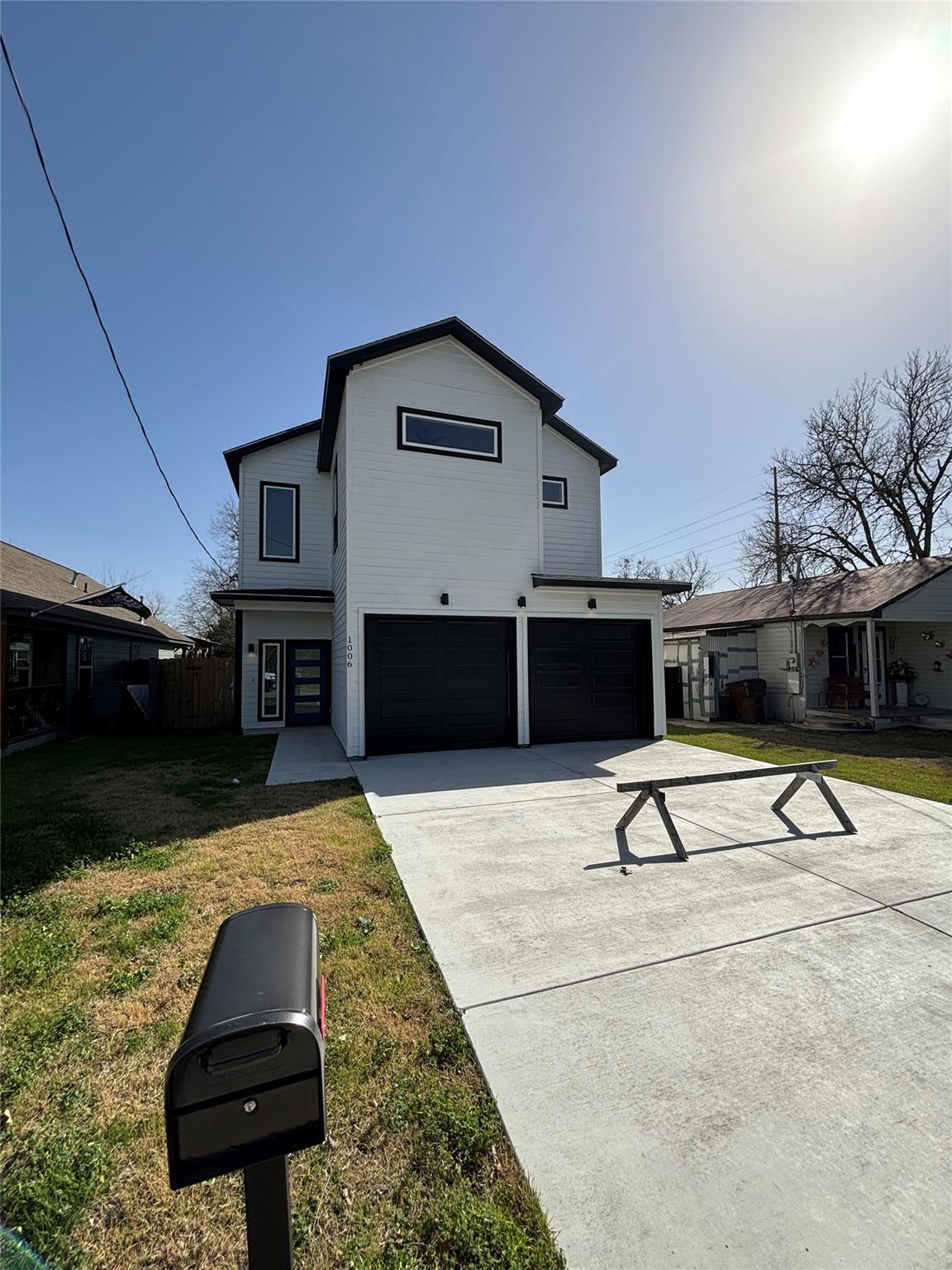 1006 4th St Property Photo 1