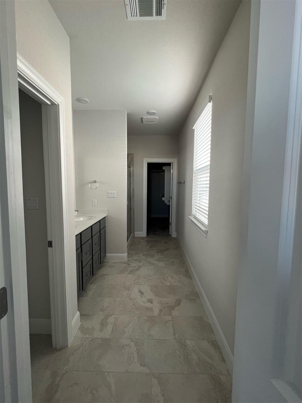 15501 Ellinger Dr Property Photo 8
