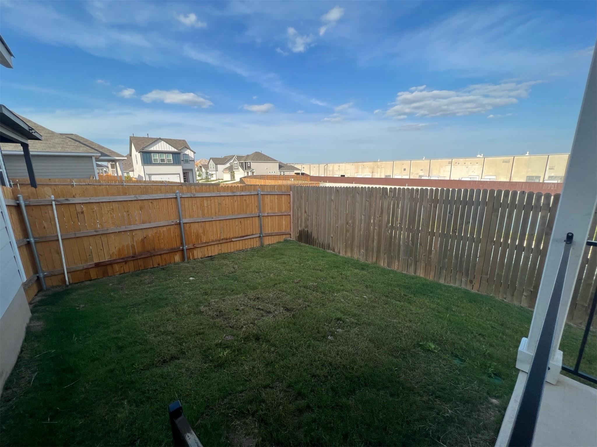 15501 Ellinger Dr Property Photo 21