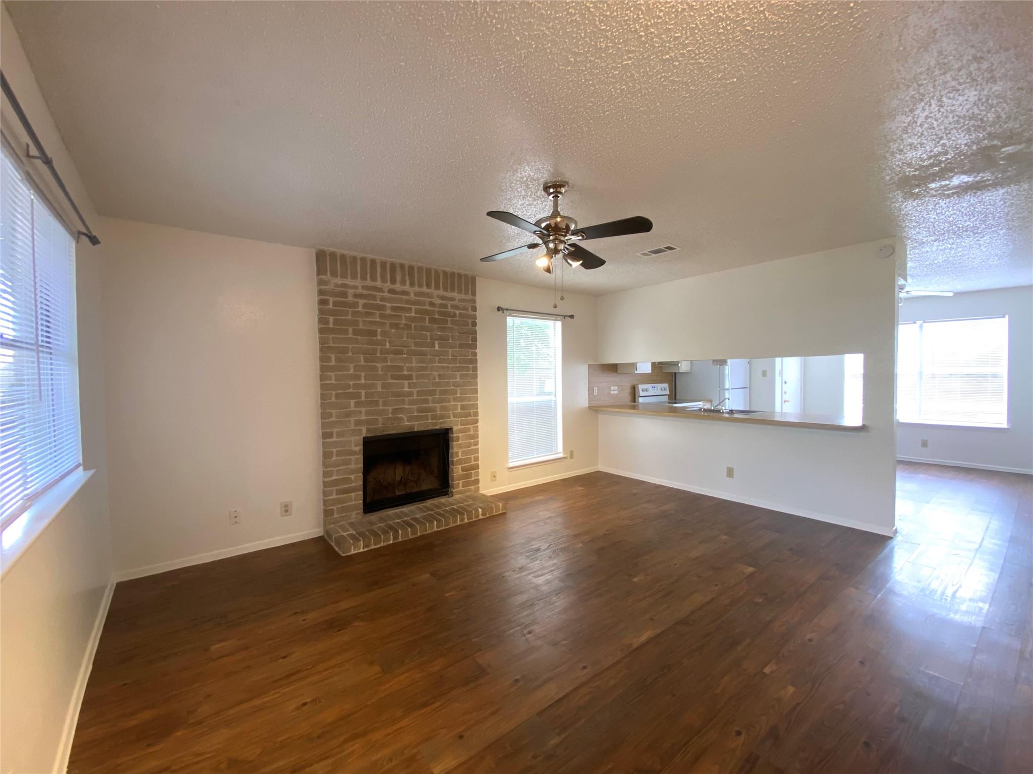 1509 Cinnamon Path #a Property Photo 3
