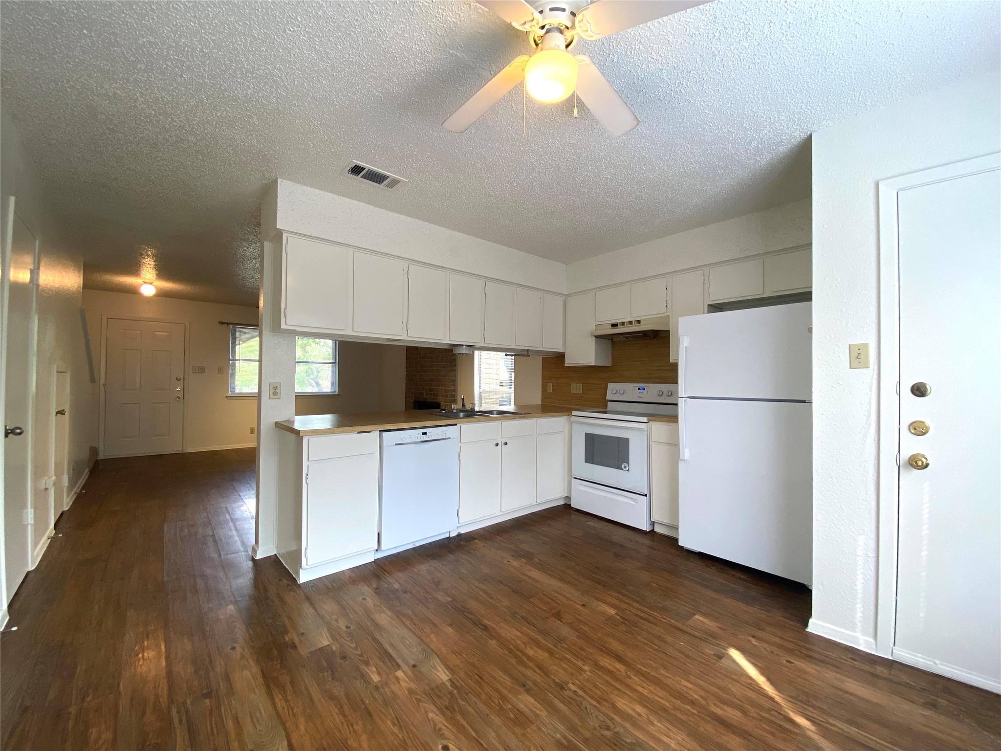 1509 Cinnamon Path #a Property Photo 6
