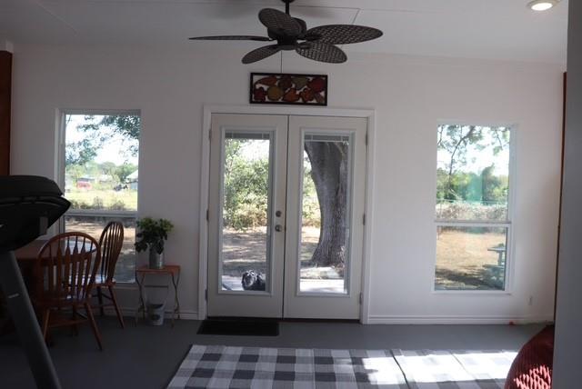 913 7th St Property Photo 6
