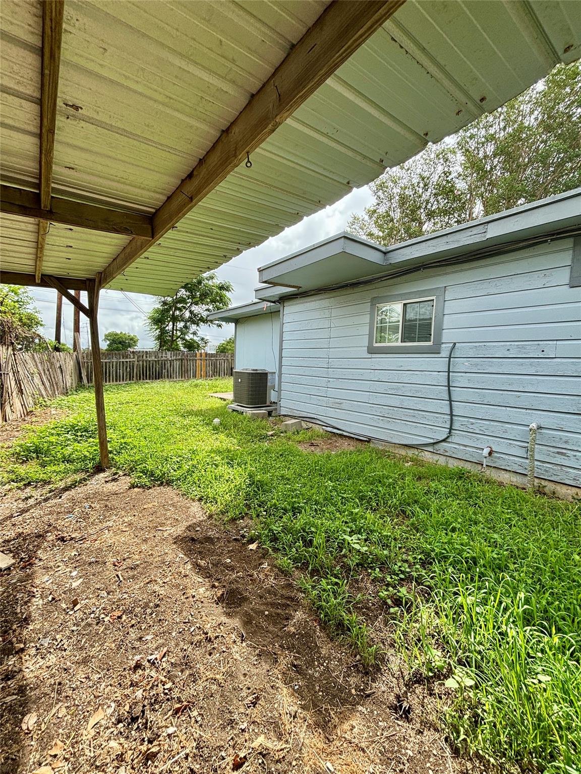 1115 Haynes St Property Photo 13