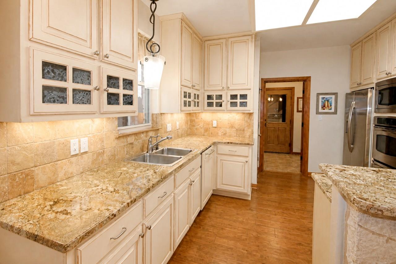 5300 Lookout Ridge Dr Property Photo 9