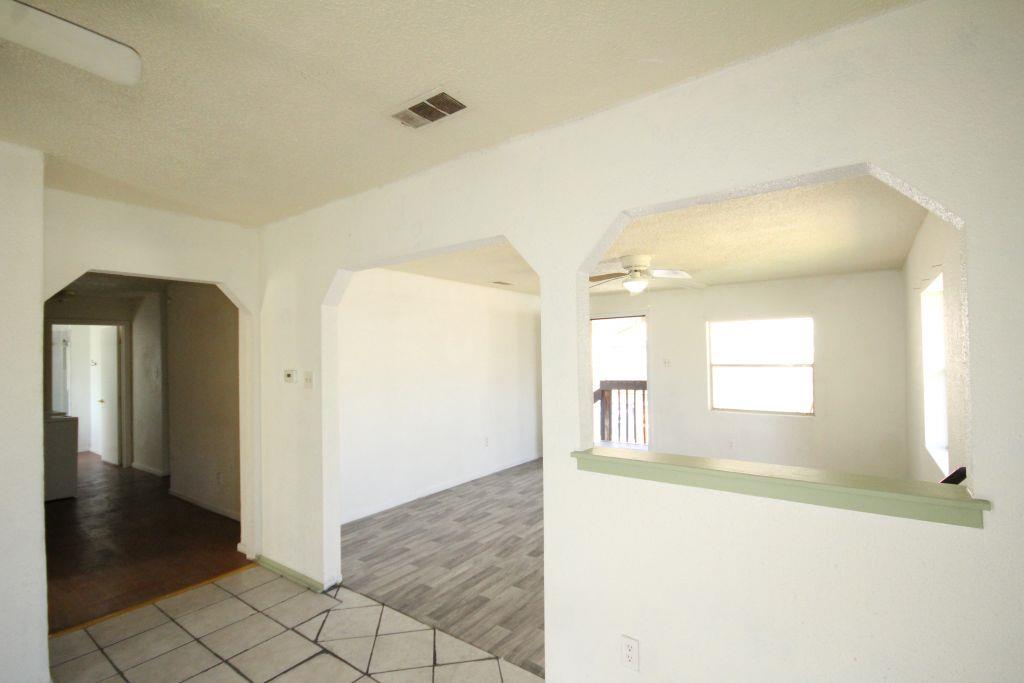 5204 Guadalupe St Property Photo 8