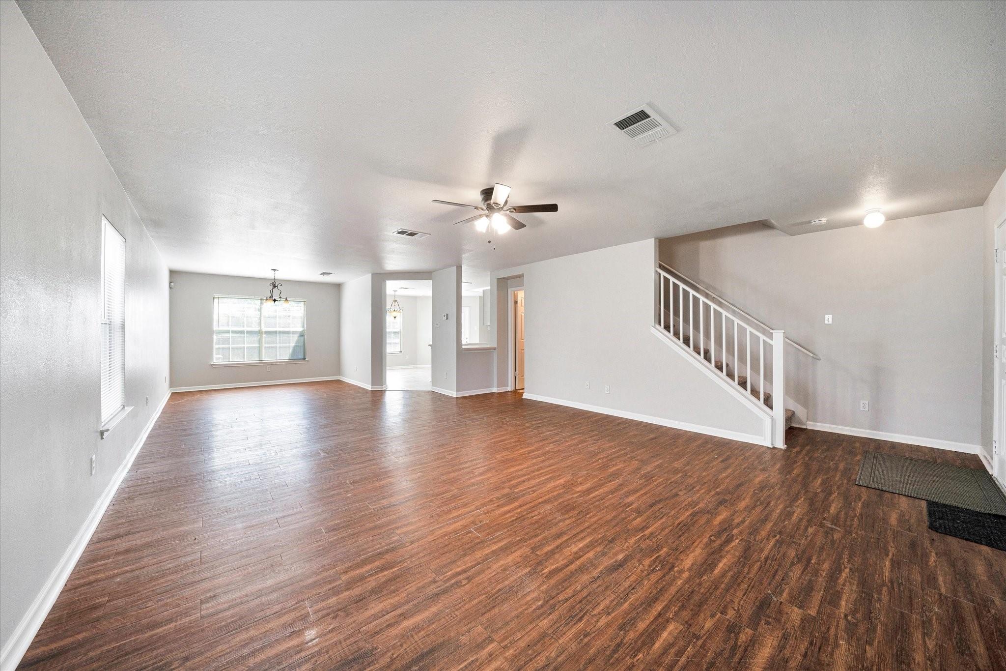 1701 Balsam Way Property Photo 4